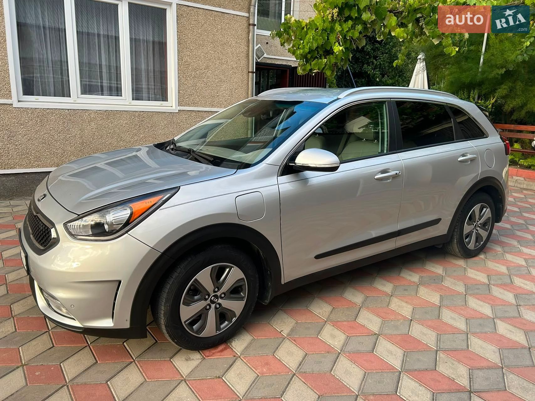 Kia Niro 2018 VIN KNDCD3LD9K5236668 фото оголошення 9 з 16