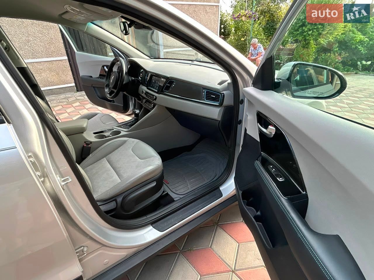 Kia Niro 2018 VIN KNDCD3LD9K5236668 фото оголошення 16 з 16
