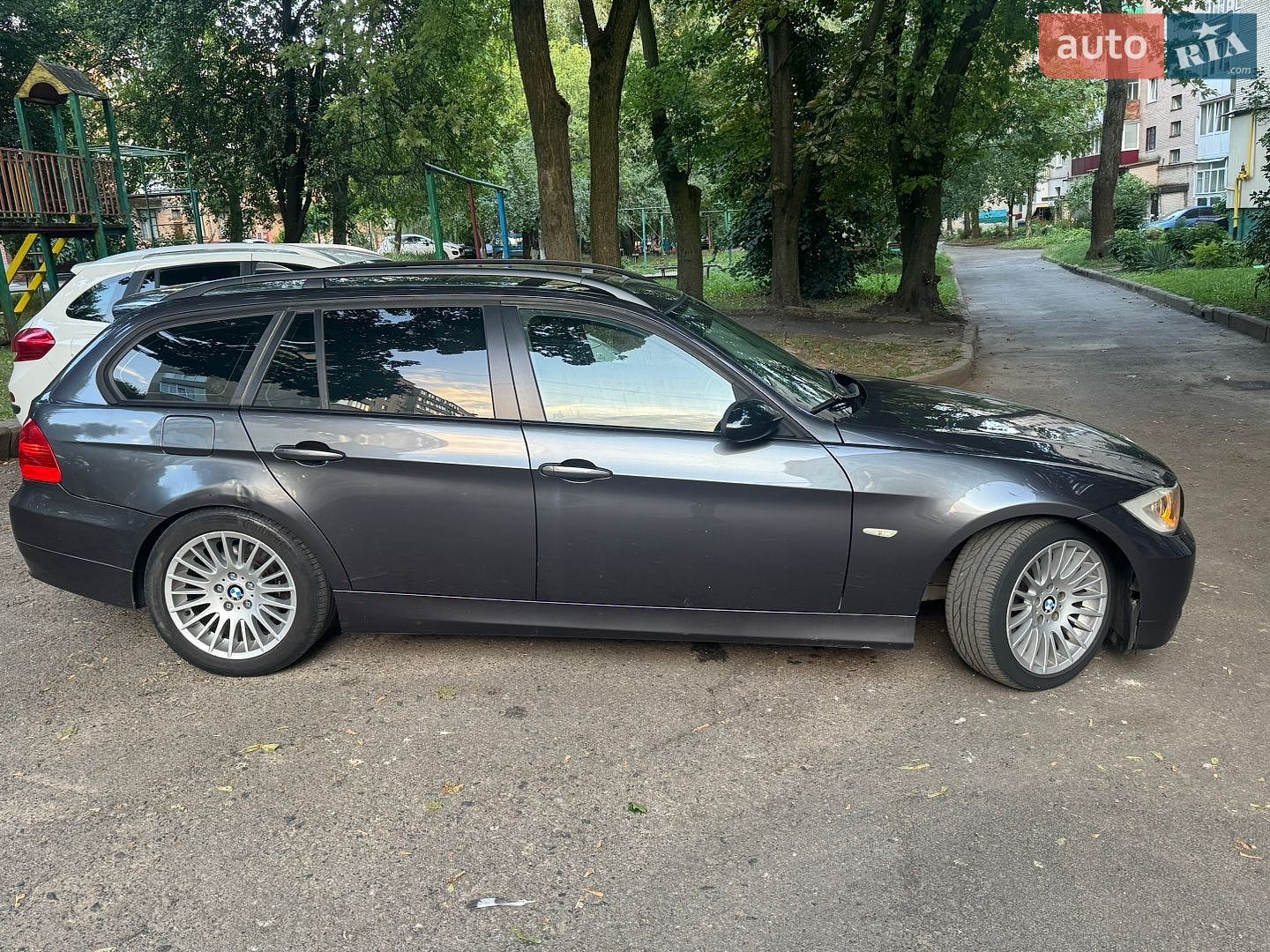 BMW 3 Series 2005 VIN WBAVR71040KS94006 фото оголошення 5 з 16