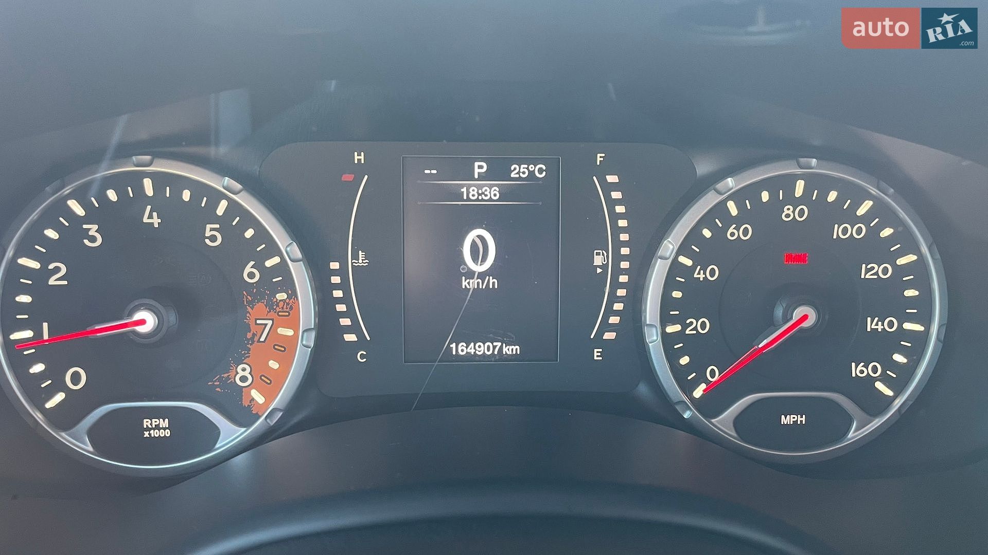 Jeep Renegade 2015 VIN ZACCJBBT3FPC21835 фото оголошення 30 з 45