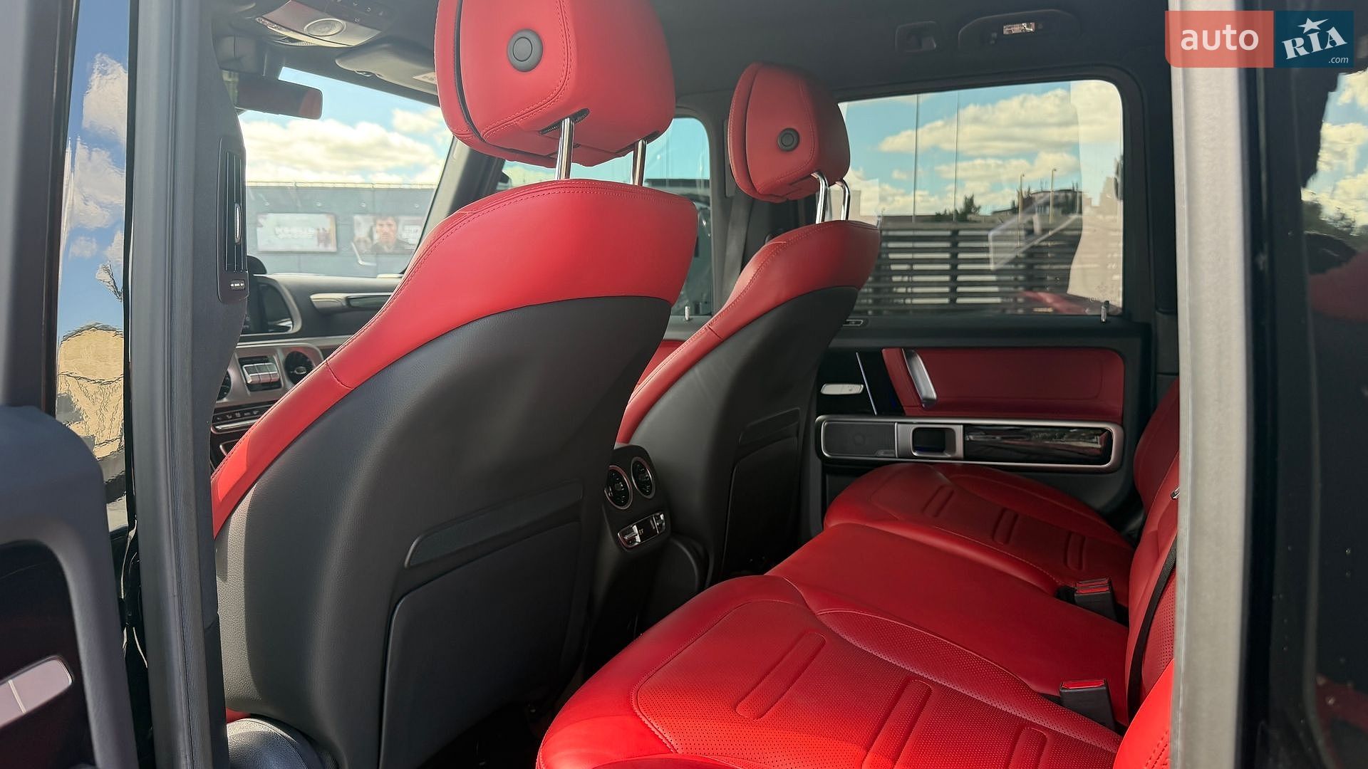 Mercedes-Benz G-Class 2018 VIN WDCYC6BJ0KX305764 фото оголошення 17 з 29
