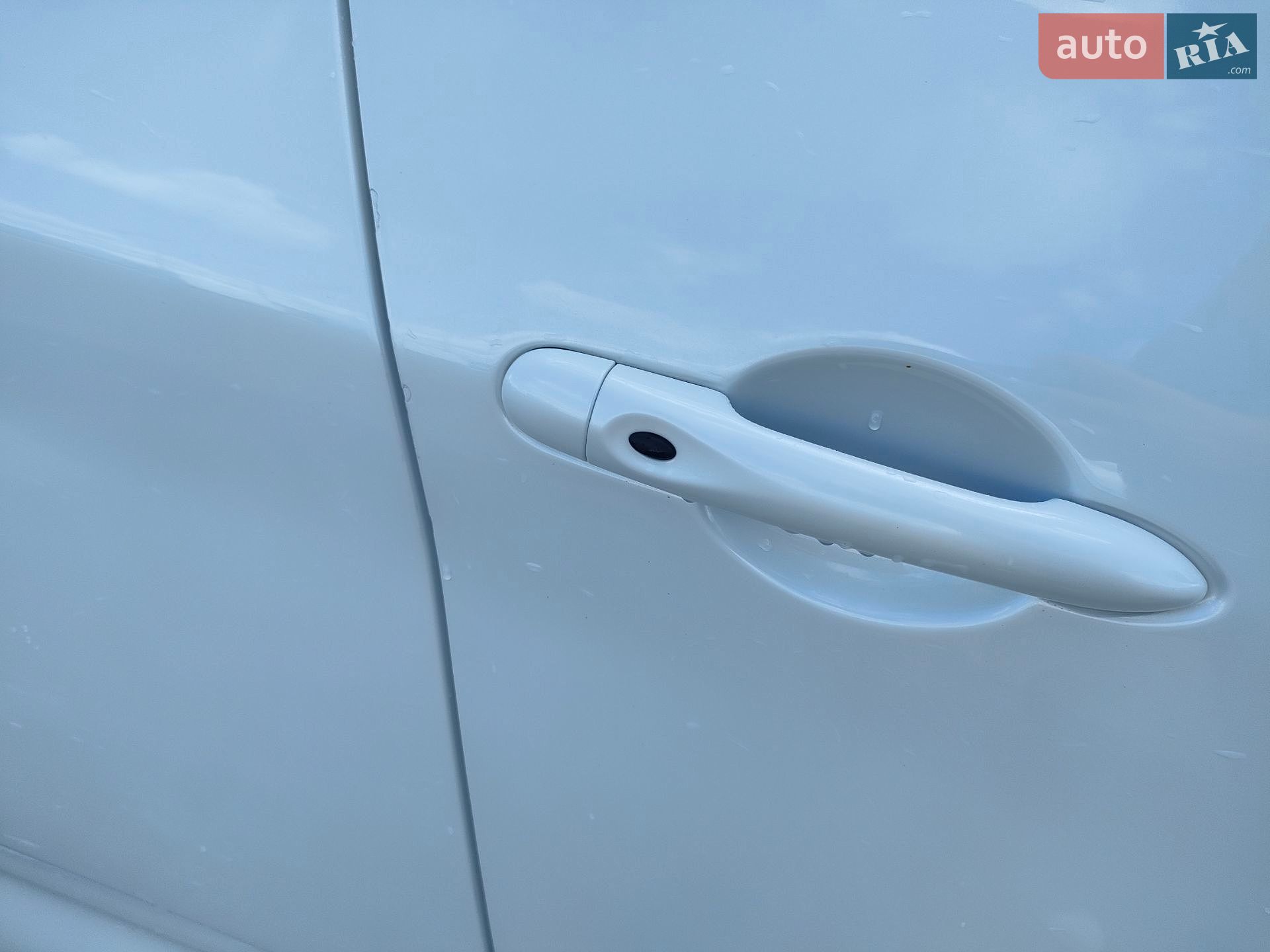 Renault Zoe 2015 VIN VF1AGVYB053453365 фото оголошення 28 з 36