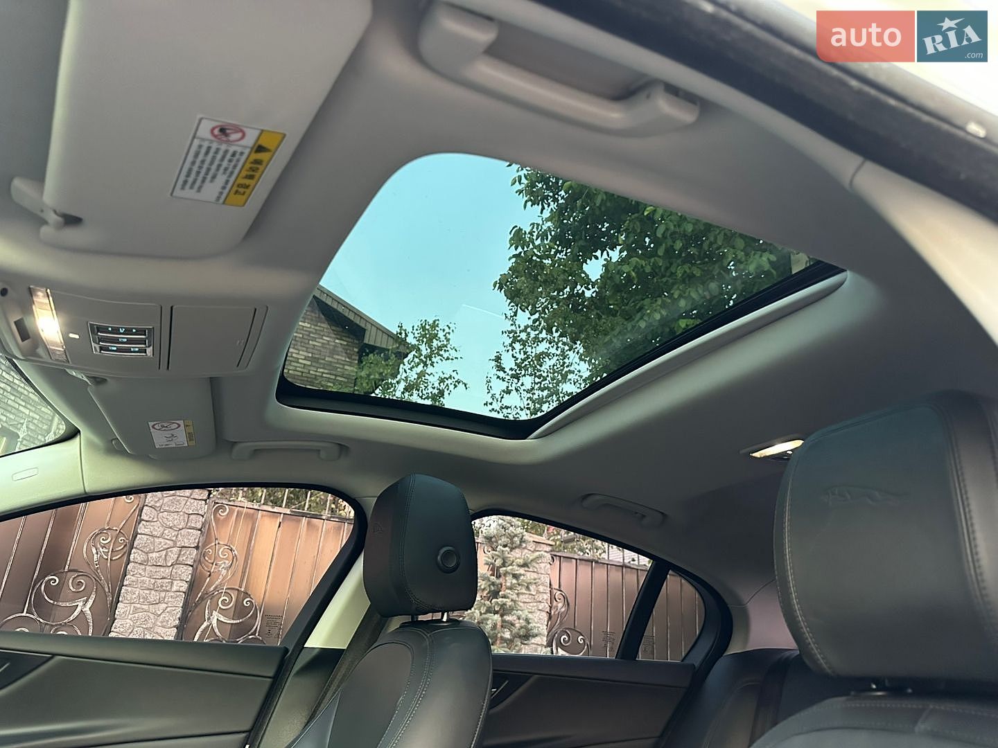 Jaguar XE 2016 VIN SAJAB4BN1HA955041 фото оголошення 7 з 43