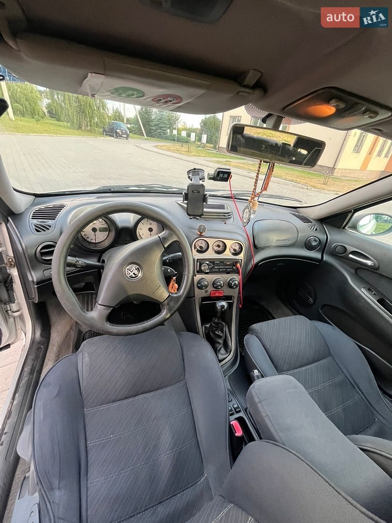 Alfa Romeo 156 2001 VIN ZAR93200001227450 фото оголошення 19 з 27