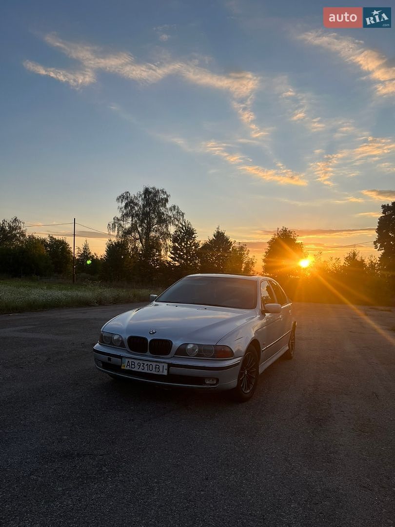 BMW 5 Series 1997 VIN WBADD31080BU36411 фото оголошення 2 з 15