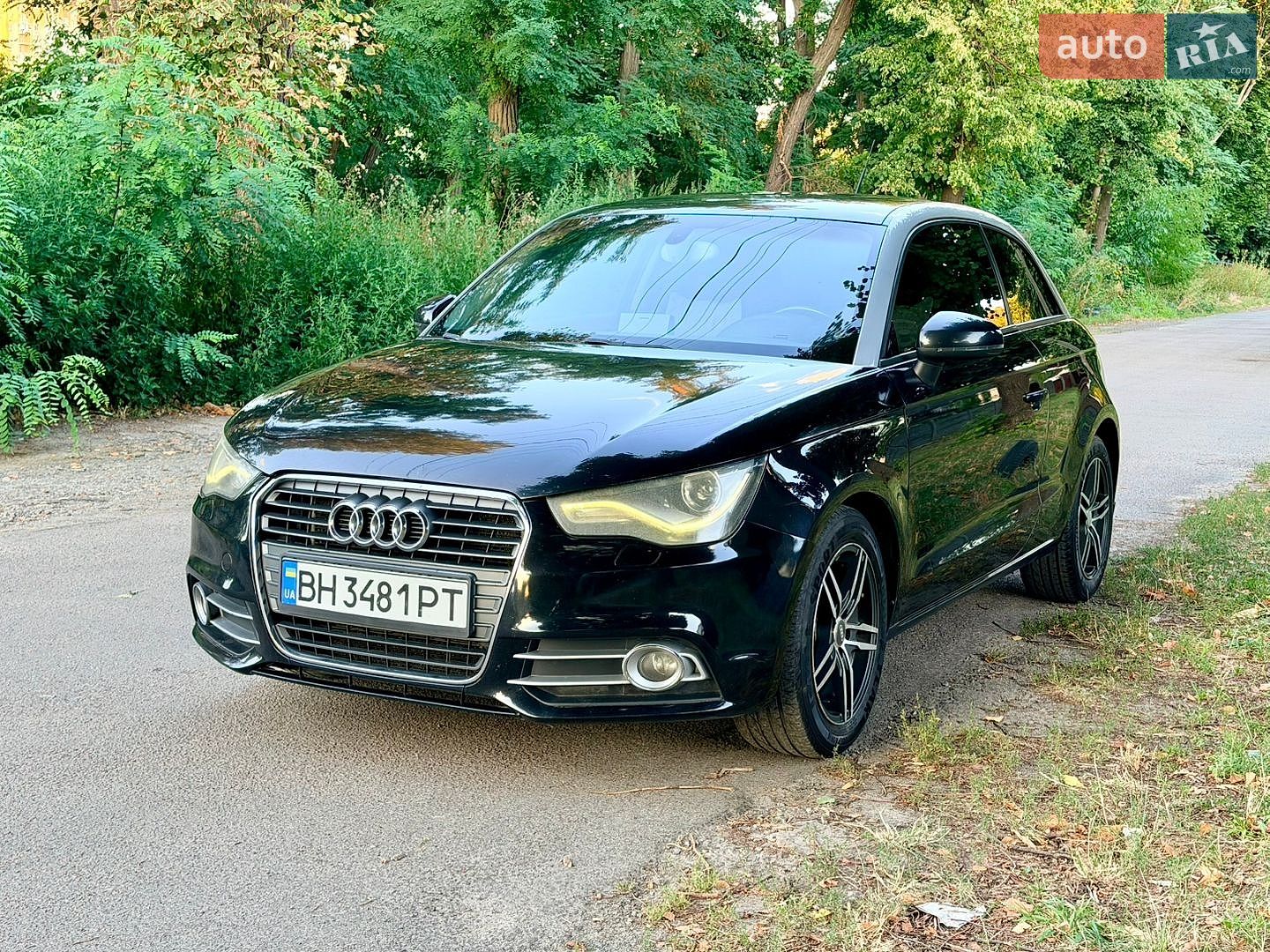 Audi A1 2010 VIN WAUZZZ8X6BB005551 фото оголошення 2 з 46