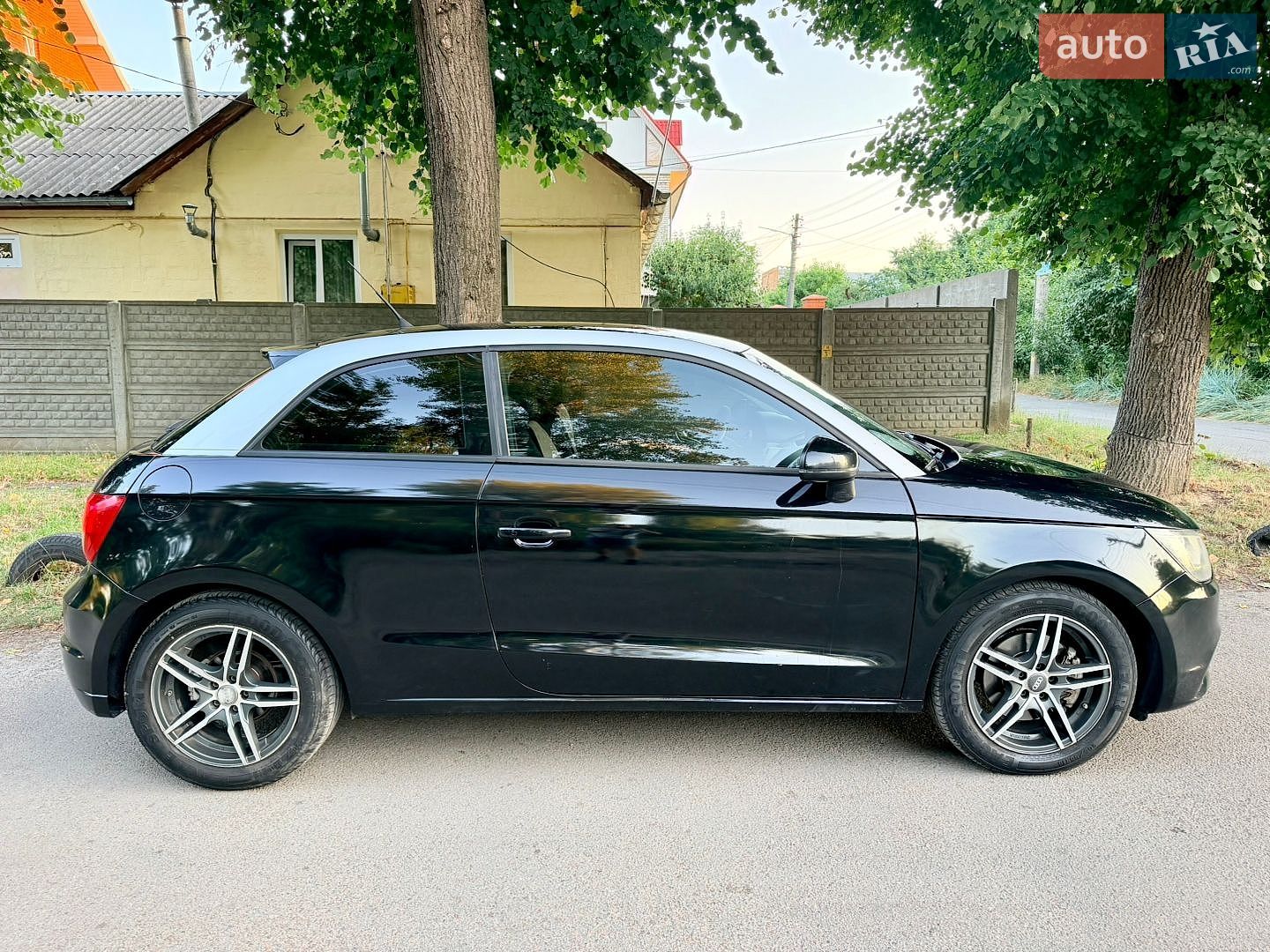 Audi A1 2010 VIN WAUZZZ8X6BB005551 фото оголошення 10 з 46