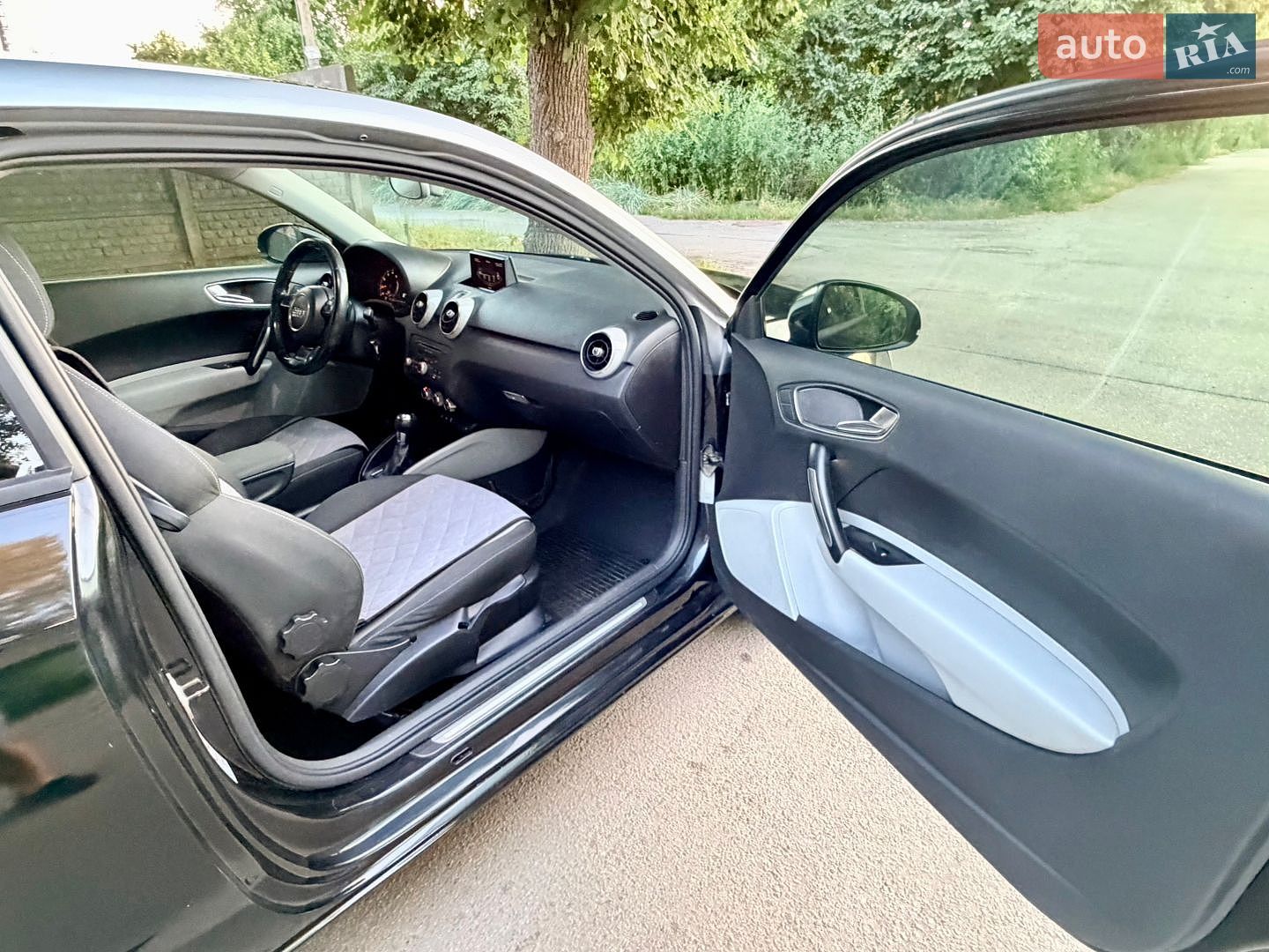 Audi A1 2010 VIN WAUZZZ8X6BB005551 фото оголошення 20 з 46