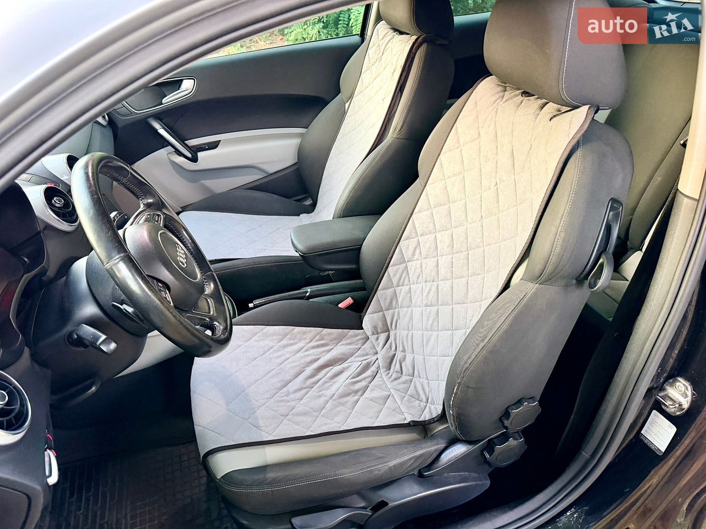 Audi A1 2010 VIN WAUZZZ8X6BB005551 фото оголошення 22 з 46