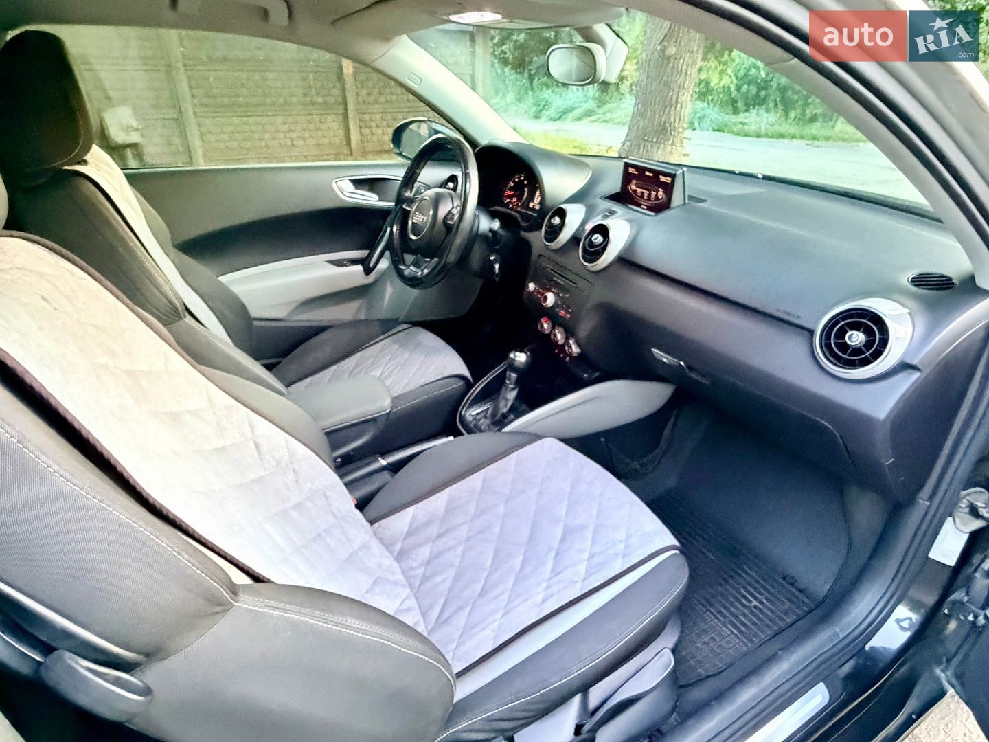 Audi A1 2010 VIN WAUZZZ8X6BB005551 фото оголошення 23 з 46
