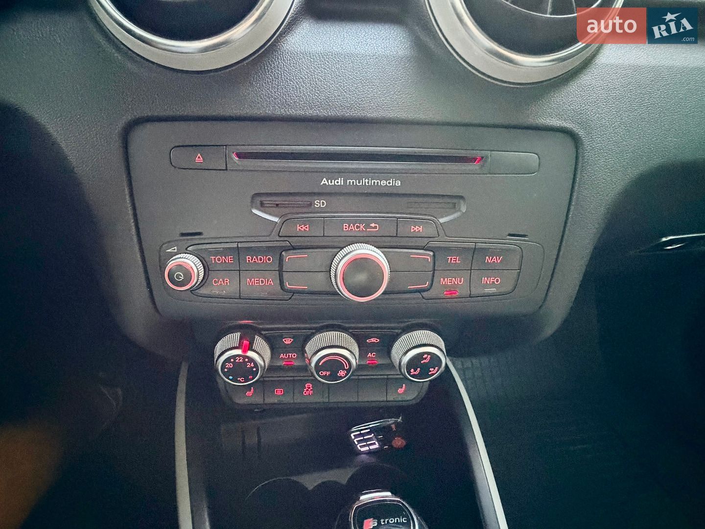 Audi A1 2010 VIN WAUZZZ8X6BB005551 фото оголошення 36 з 46