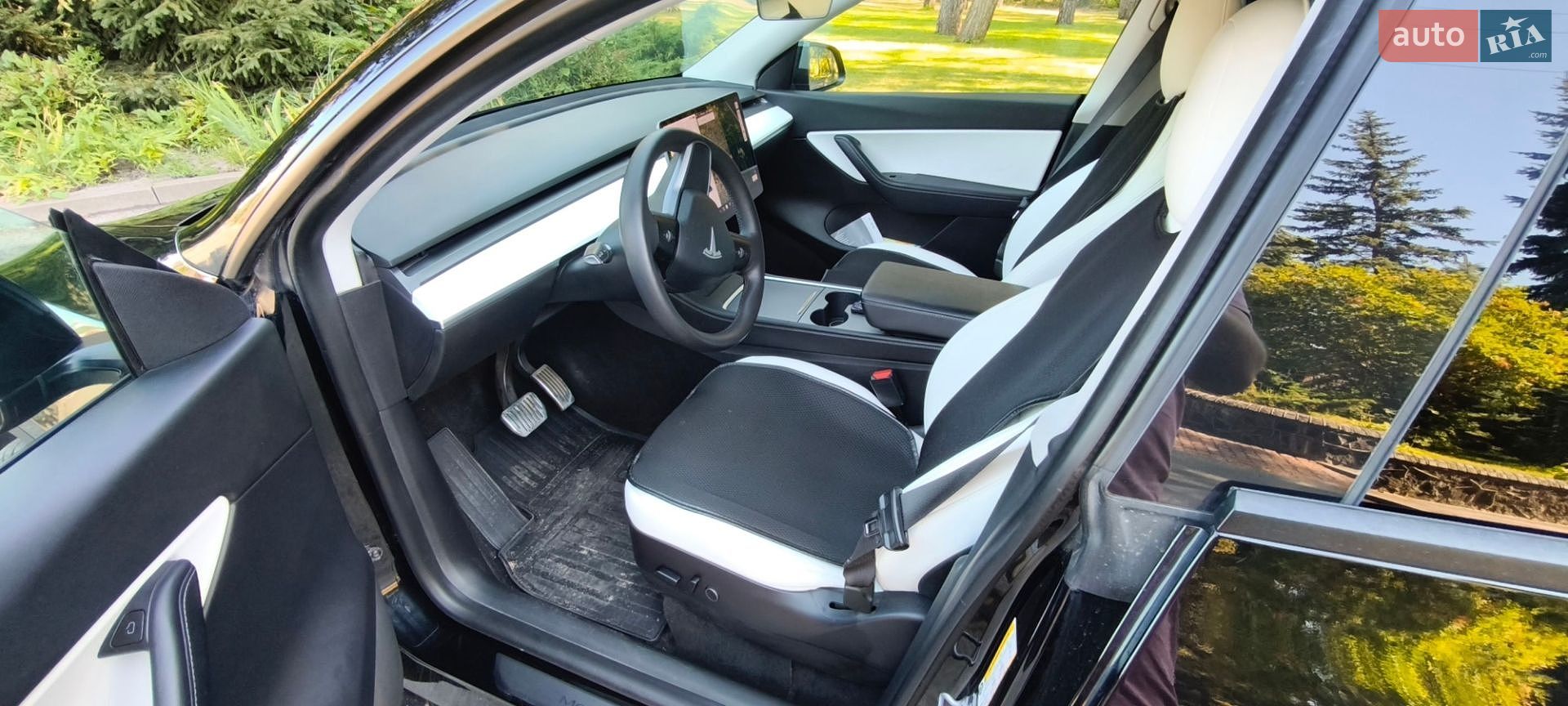 Tesla Model Y 2021 VIN 5YJYGDEE7MF187478 фото оголошення 20 з 26