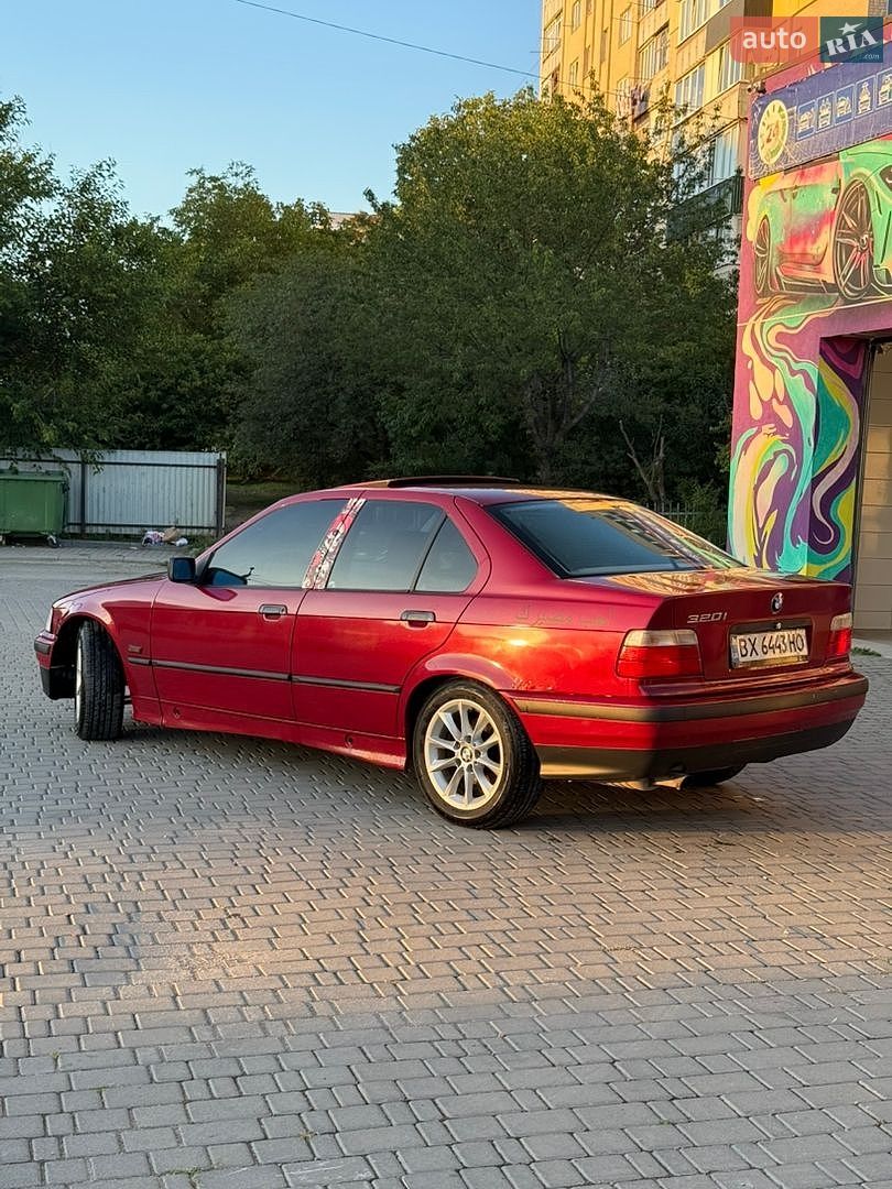 BMW 3 Series 1996 VIN WBACB51050AN14467 фото оголошення 2 з 11