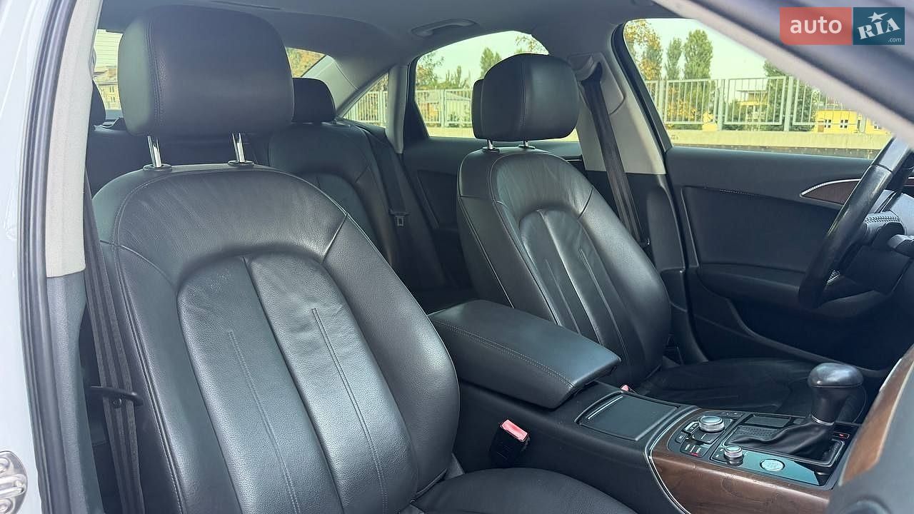 Audi A6 2014 VIN WAUFGAFC1EN149926 фото оголошення 17 з 22