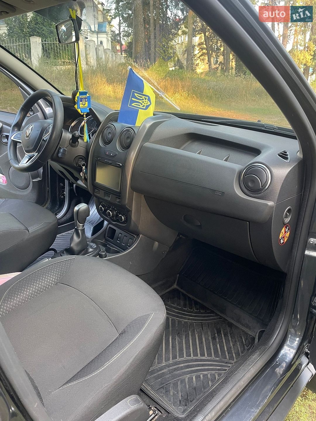 Renault Duster 2017 VIN VF1HSR69P58276914 фото оголошення 4 з 11