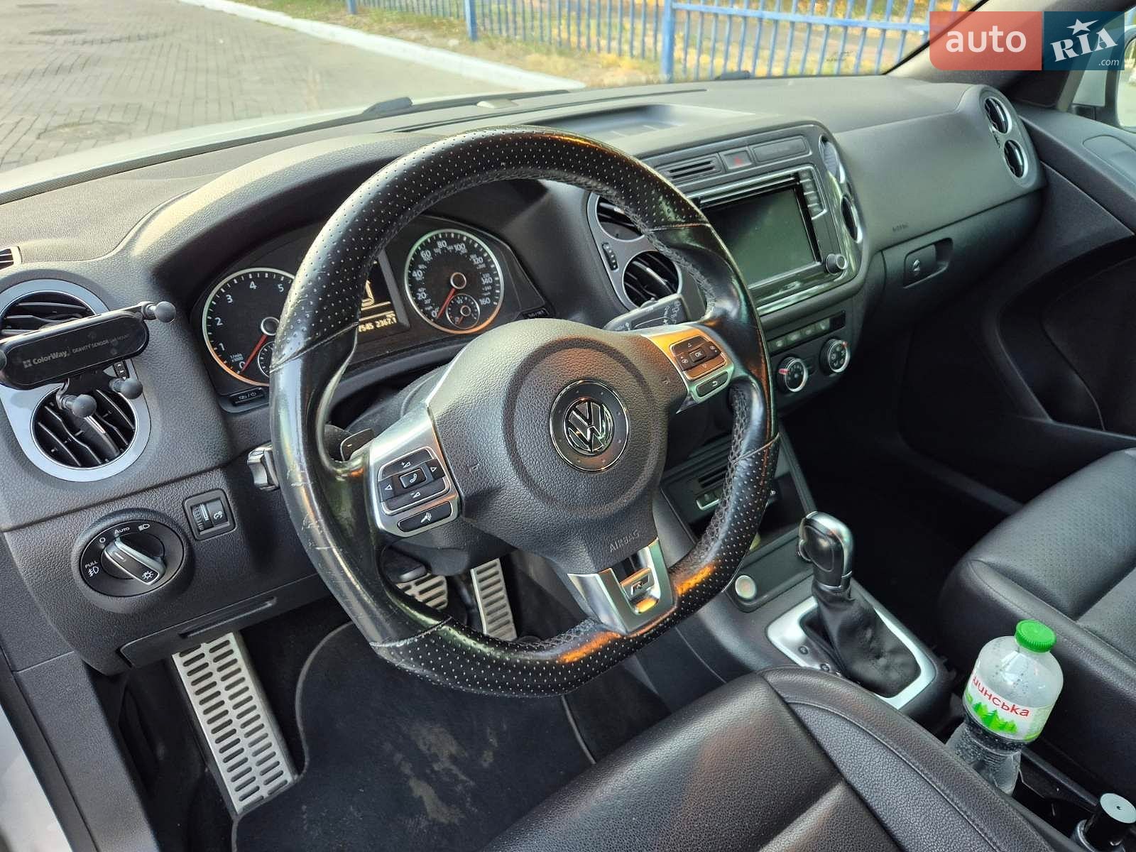 Volkswagen Tiguan 2015 VIN WVGAV7AXXGW057951 фото оголошення 11 з 13