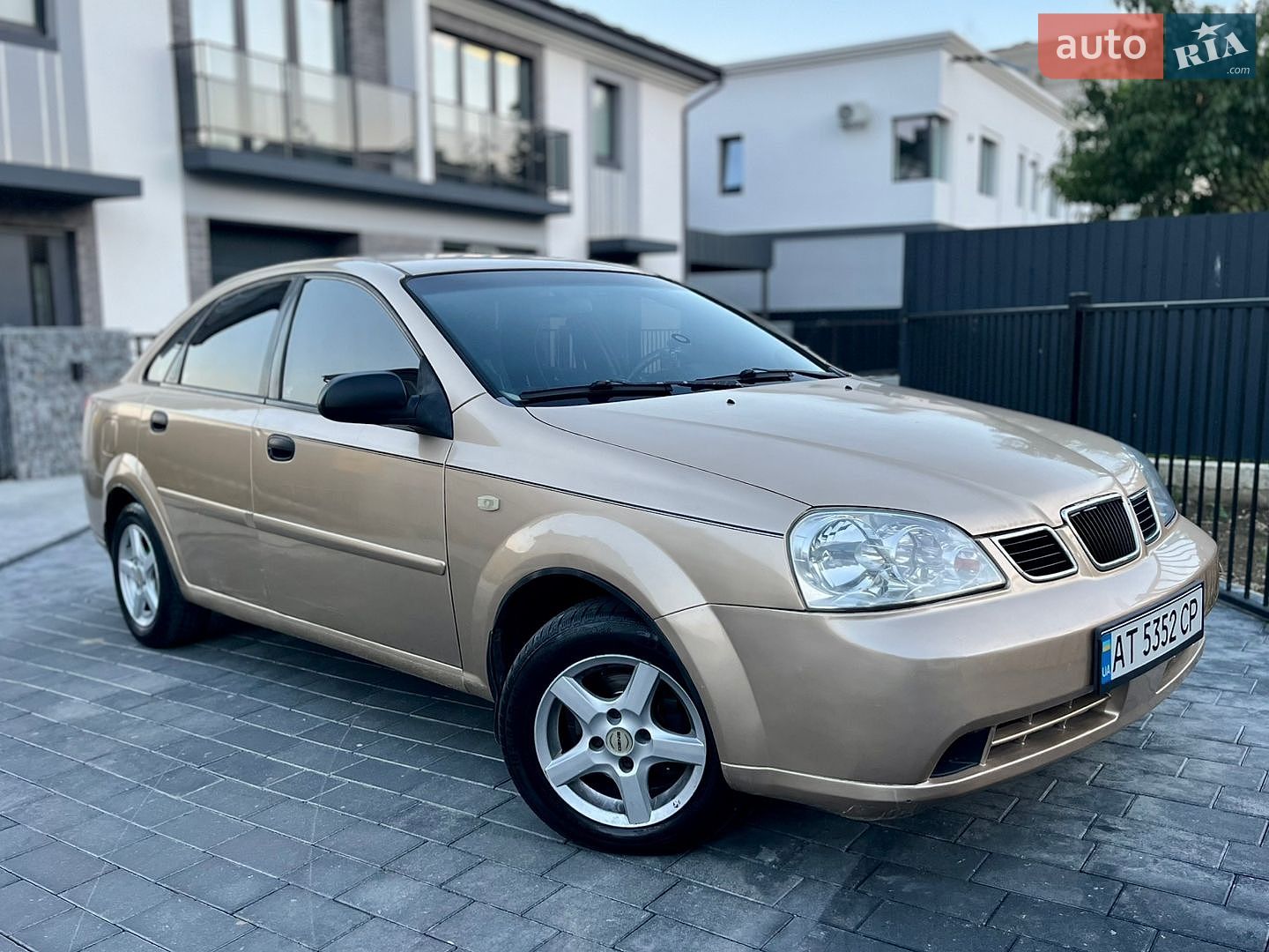 Chevrolet Nubira 2004 VIN Y6DNF196E4K030807 фото оголошення 3 з 45