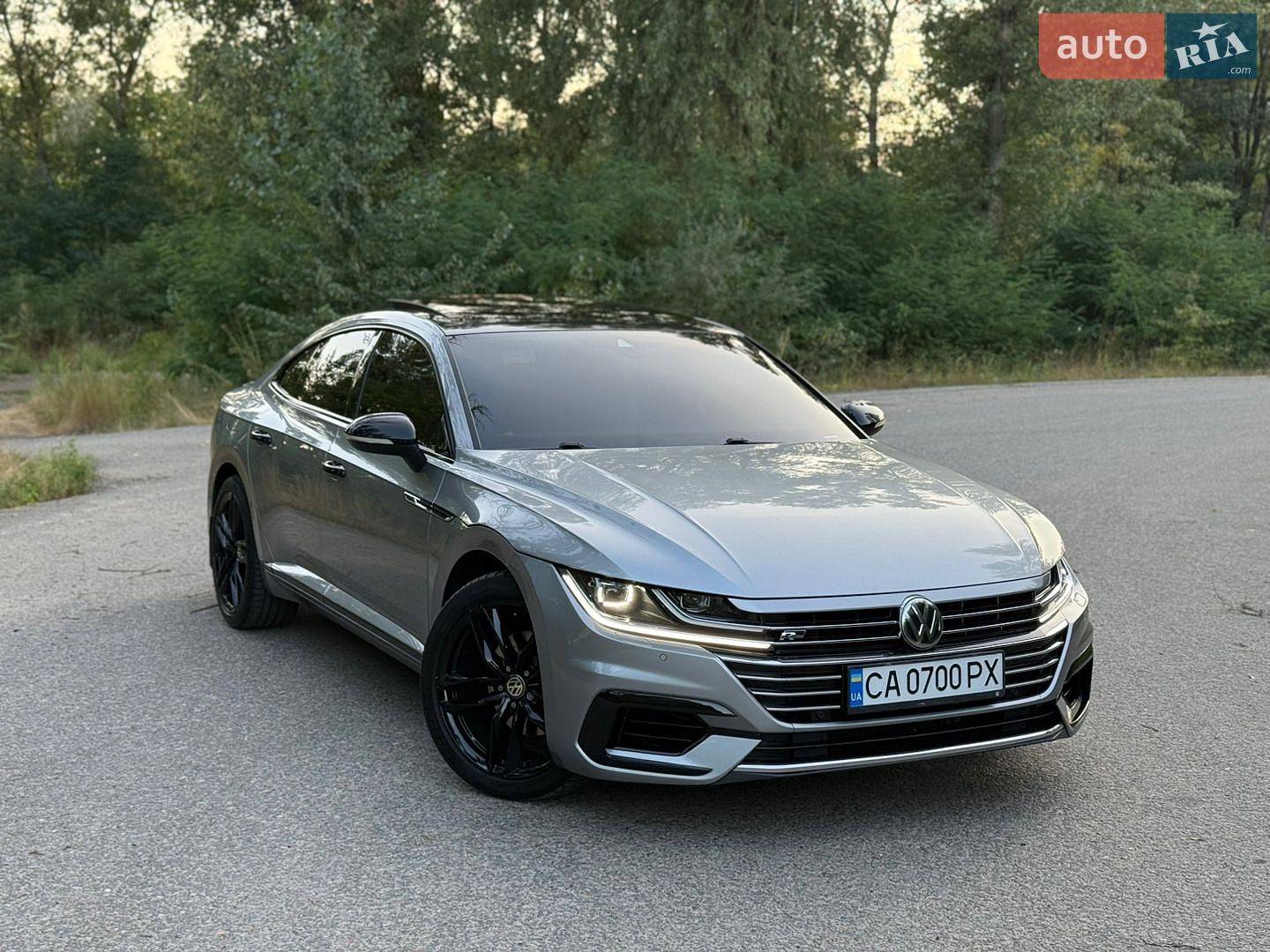 Volkswagen Arteon 2018 VIN WVWZZZ3HZKE005401 фото оголошення 2 з 43