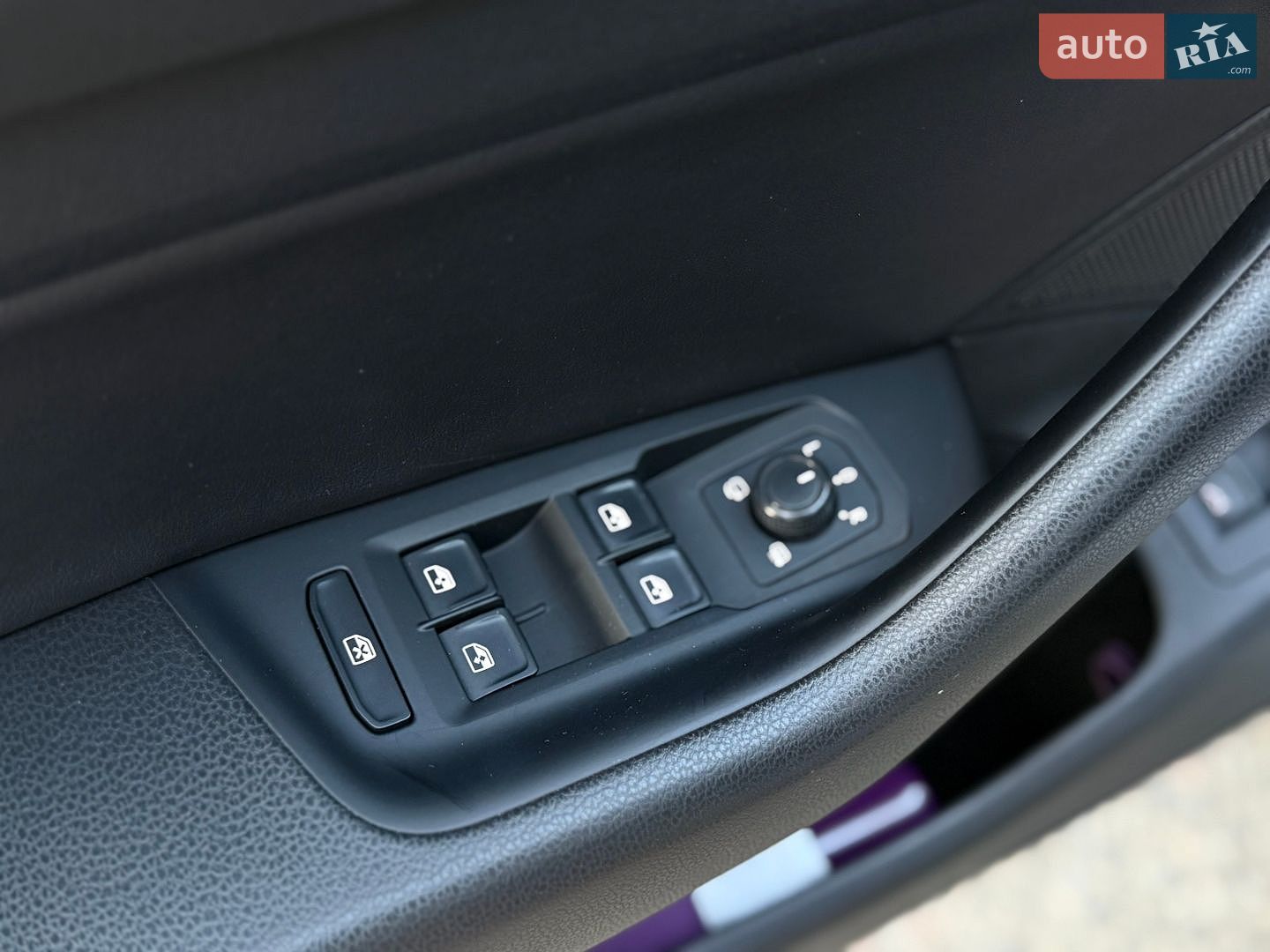 Volkswagen Arteon 2018 VIN WVWZZZ3HZKE005401 фото оголошення 39 з 43
