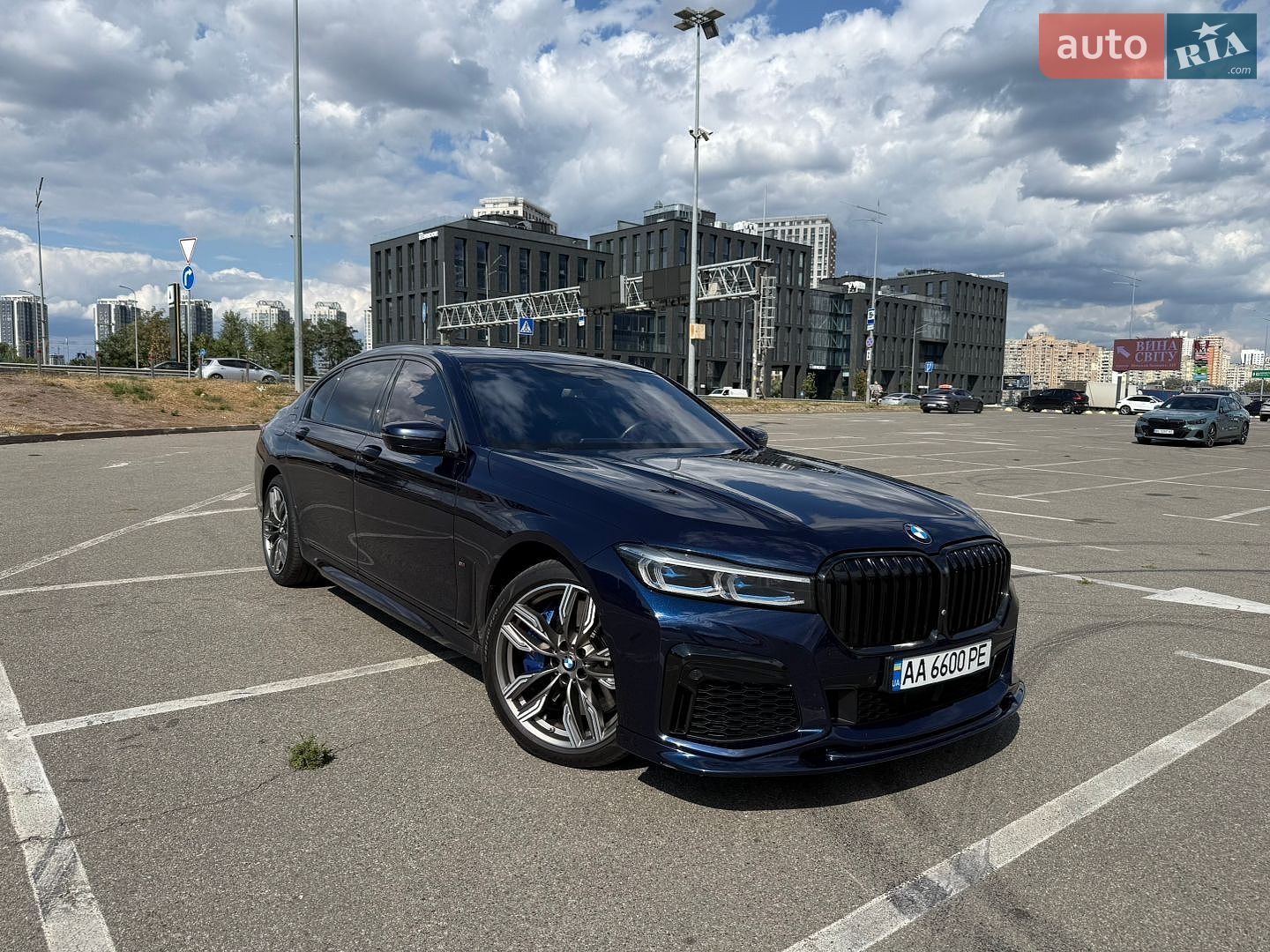 BMW 7 Series 2022 VIN WBA7U61020CK19963 фото оголошення 2 з 20