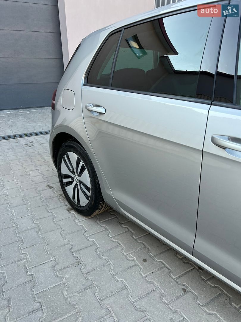 Volkswagen e-Golf 2016 VIN WVWZZZAUZFW903577 фото оголошення 7 з 14