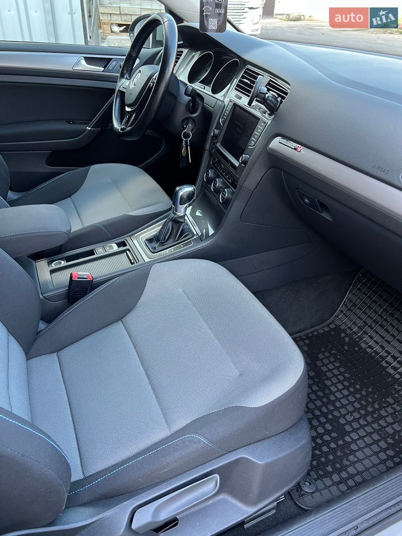 Volkswagen e-Golf 2016 VIN WVWZZZAUZFW903577 фото оголошення 8 з 14