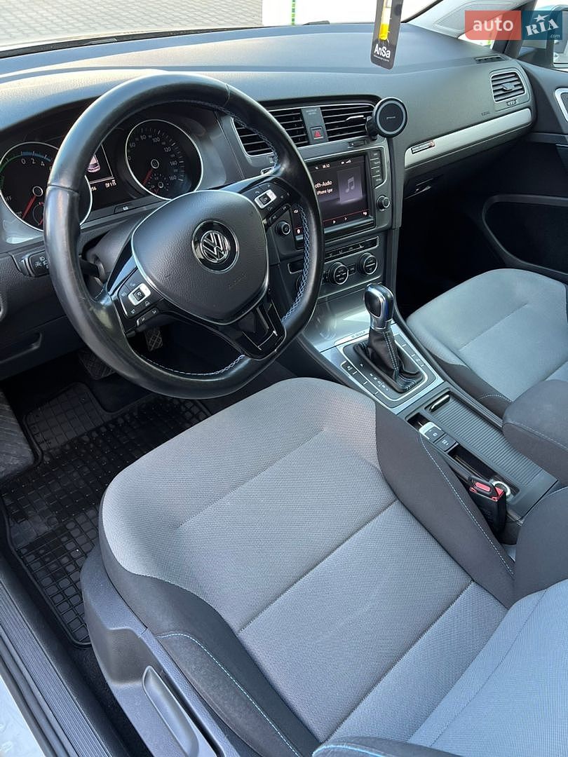 Volkswagen e-Golf 2016 VIN WVWZZZAUZFW903577 фото оголошення 12 з 14