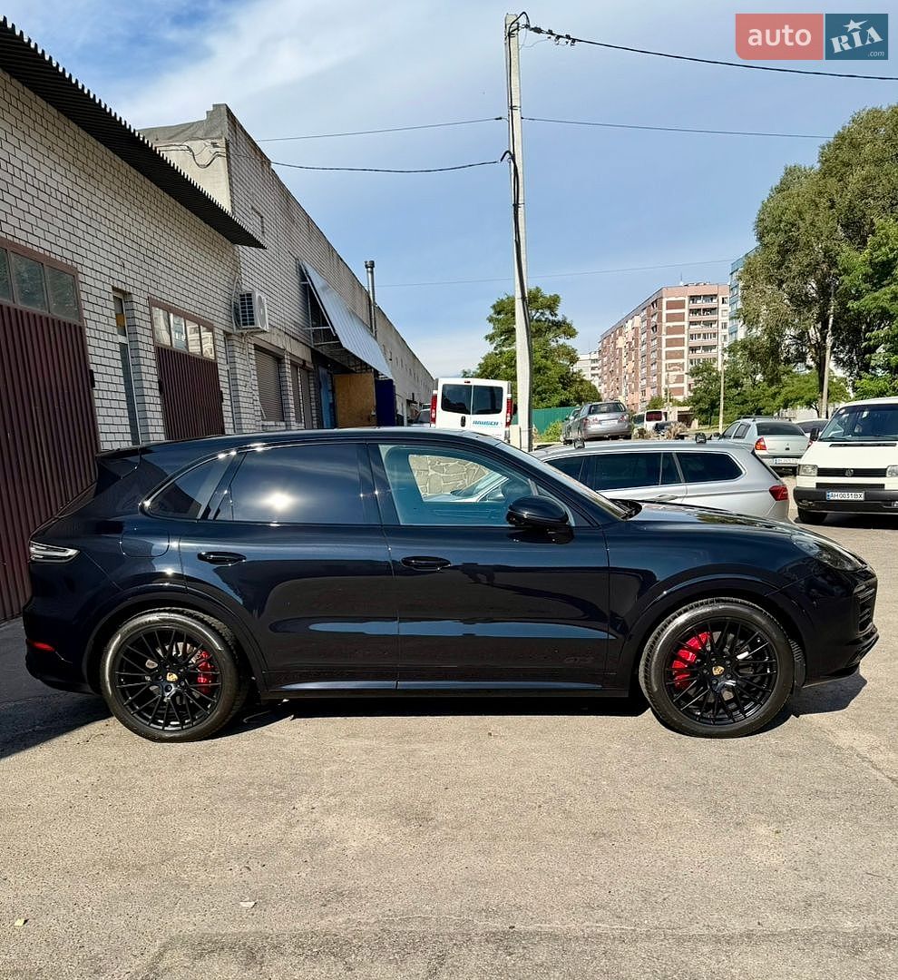 Porsche Cayenne 2022 VIN WP1ZZZ9YZNDA33045 фото оголошення 4 з 19
