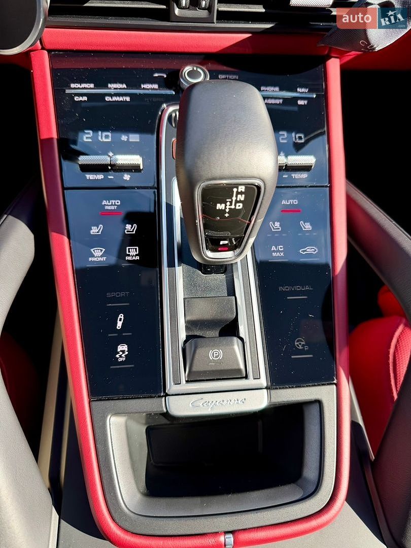 Porsche Cayenne 2022 VIN WP1ZZZ9YZNDA33045 фото оголошення 10 з 19