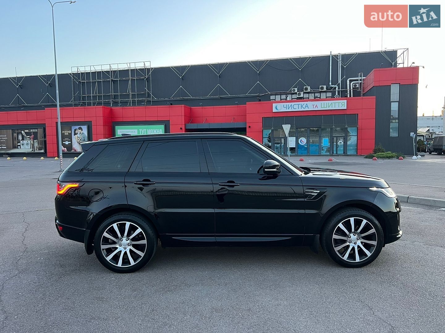 Land Rover Range Rover Sport 2019 VIN SALWA2BK7KA868794 фото оголошення 10 з 44
