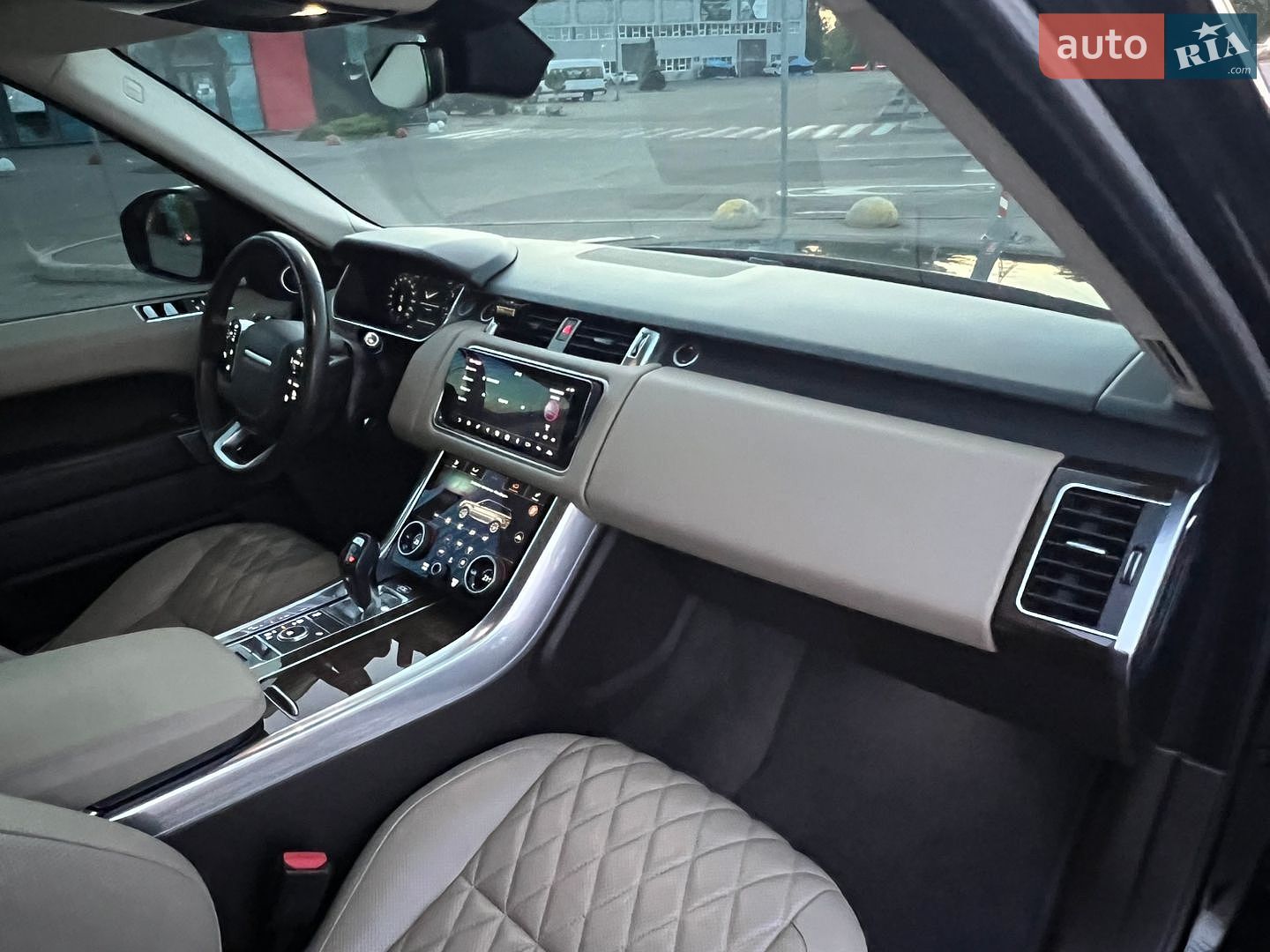 Land Rover Range Rover Sport 2019 VIN SALWA2BK7KA868794 фото оголошення 31 з 44