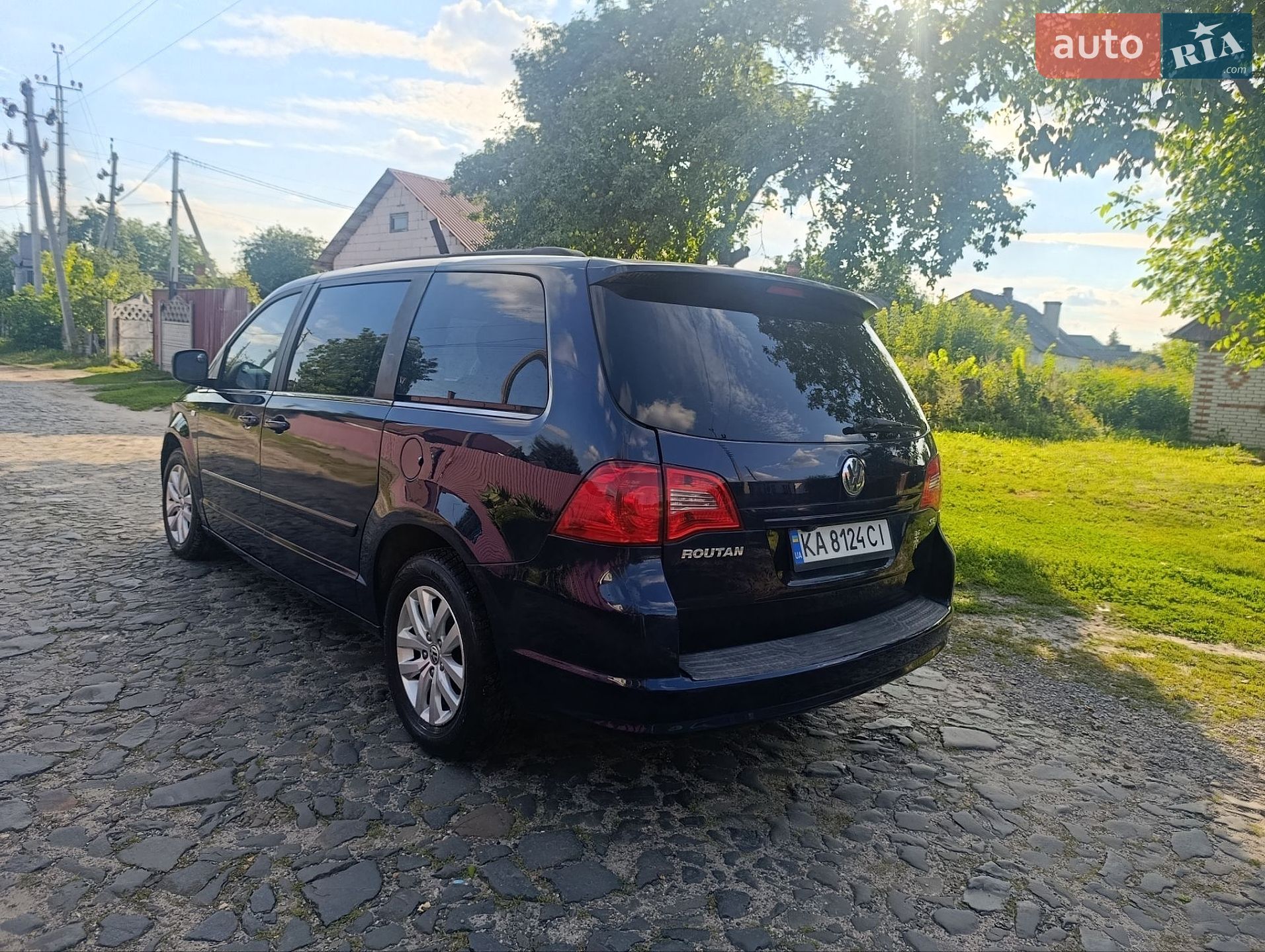 Volkswagen Routan 2013 VIN 2C4RVABG7ER134381 фото оголошення 20 з 45