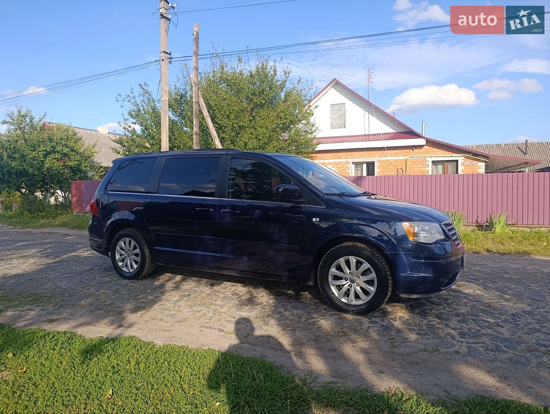 Volkswagen Routan 2013 VIN 2C4RVABG7ER134381 фото оголошення 24 з 45