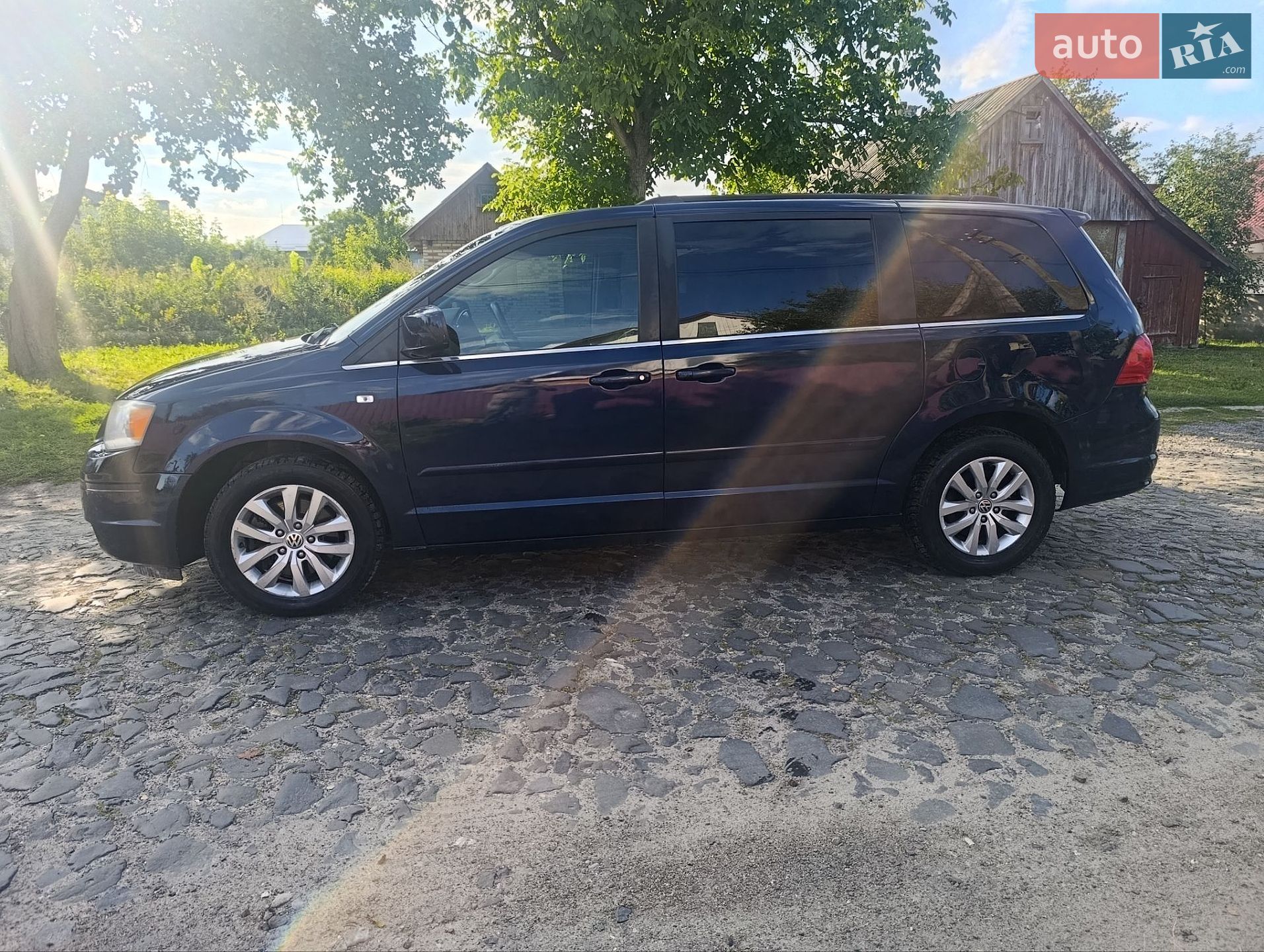Volkswagen Routan 2013 VIN 2C4RVABG7ER134381 фото оголошення 27 з 45