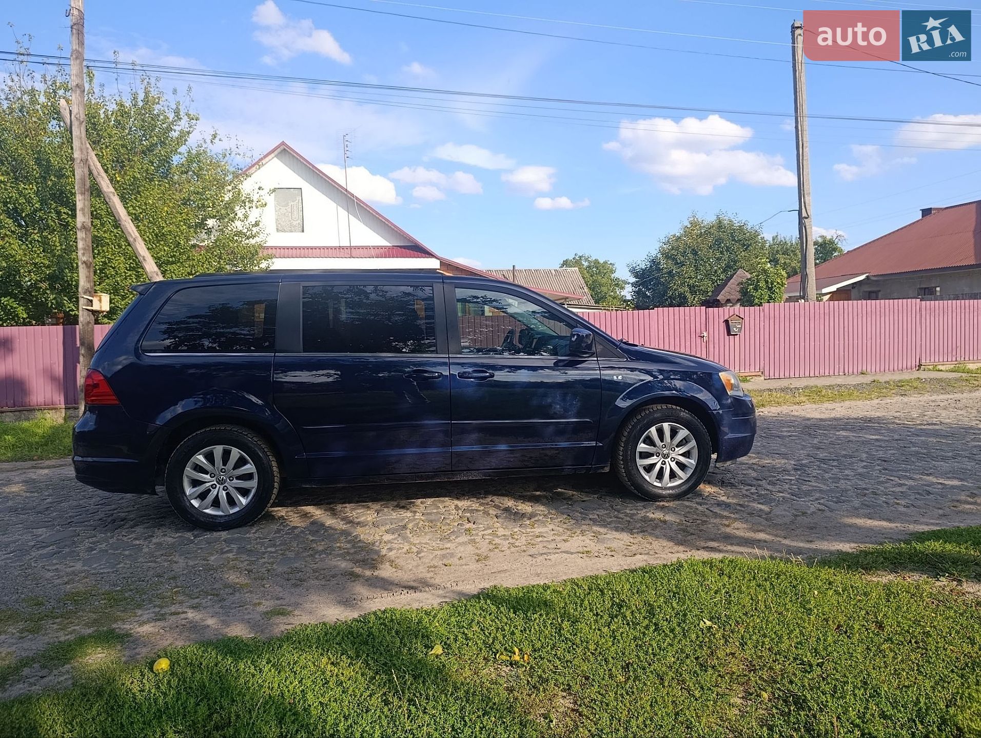Volkswagen Routan 2013 VIN 2C4RVABG7ER134381 фото оголошення 23 з 45