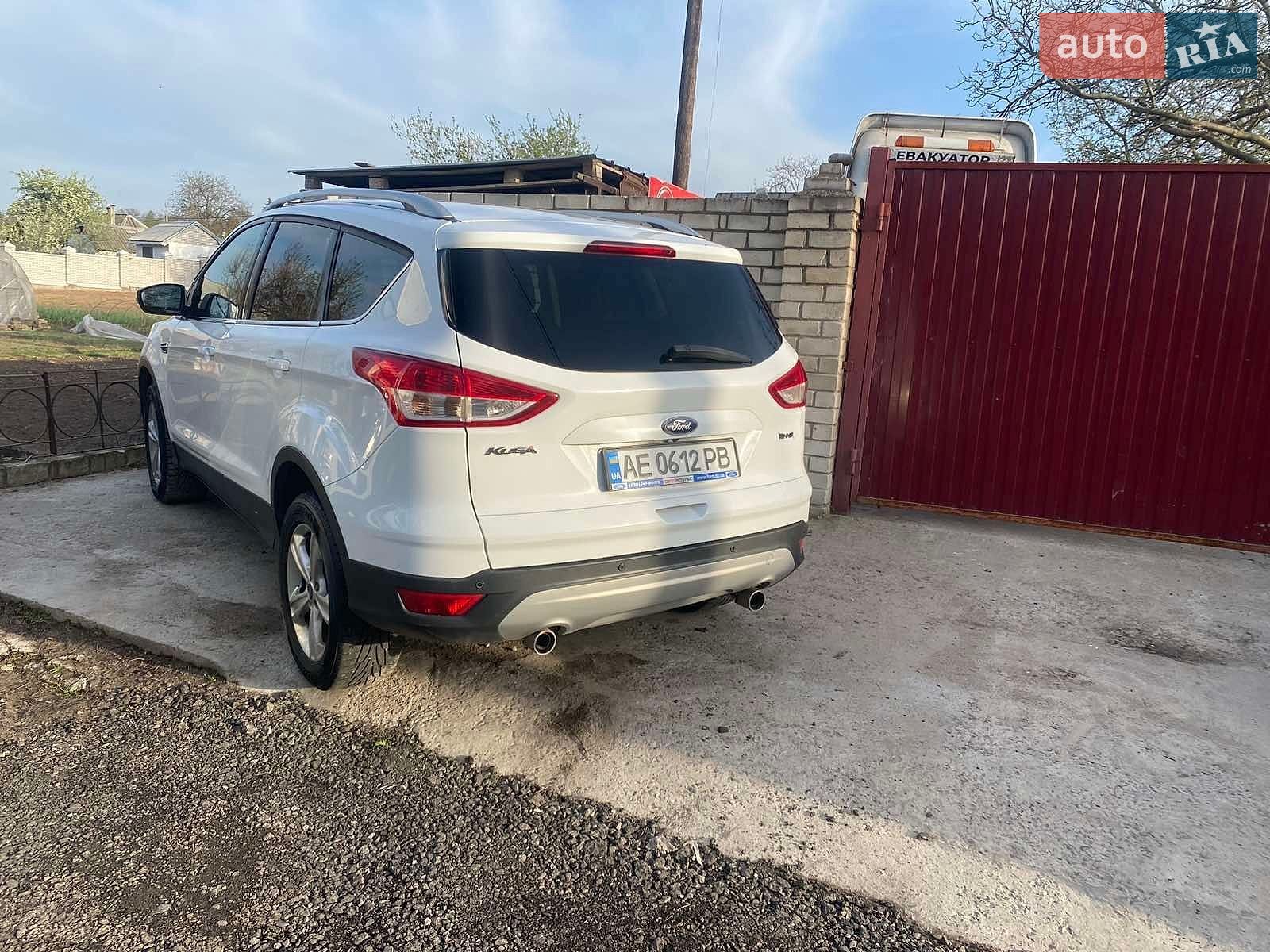 Ford Kuga 2014 VIN WF0AXXWPMAES83971 фото оголошення 4 з 8