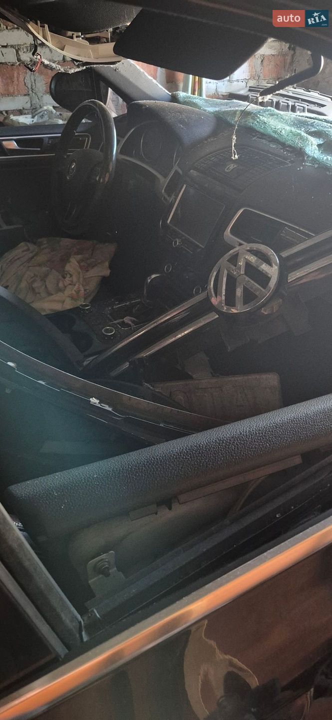 Volkswagen Touareg 2012 VIN WVGZZZ7PZCD032769 фото оголошення 3 з 8