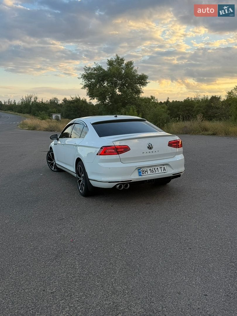 Volkswagen Passat 2015 VIN WVWZZZ3CZFE488186 фото оголошення 11 з 33