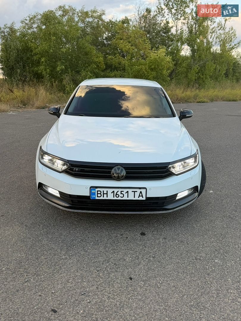 Volkswagen Passat 2015 VIN WVWZZZ3CZFE488186 фото оголошення 15 з 33