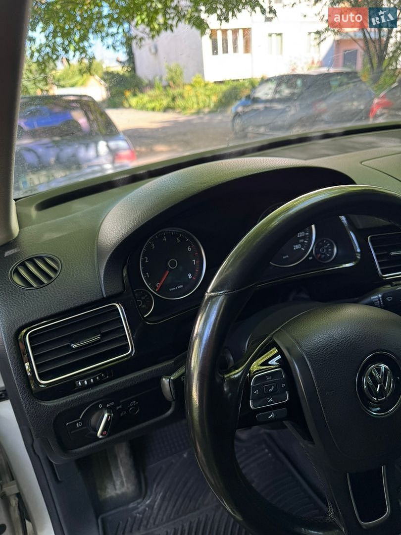 Volkswagen Touareg 2012 VIN WVGFF9BP5CD001600 фото оголошення 7 з 23