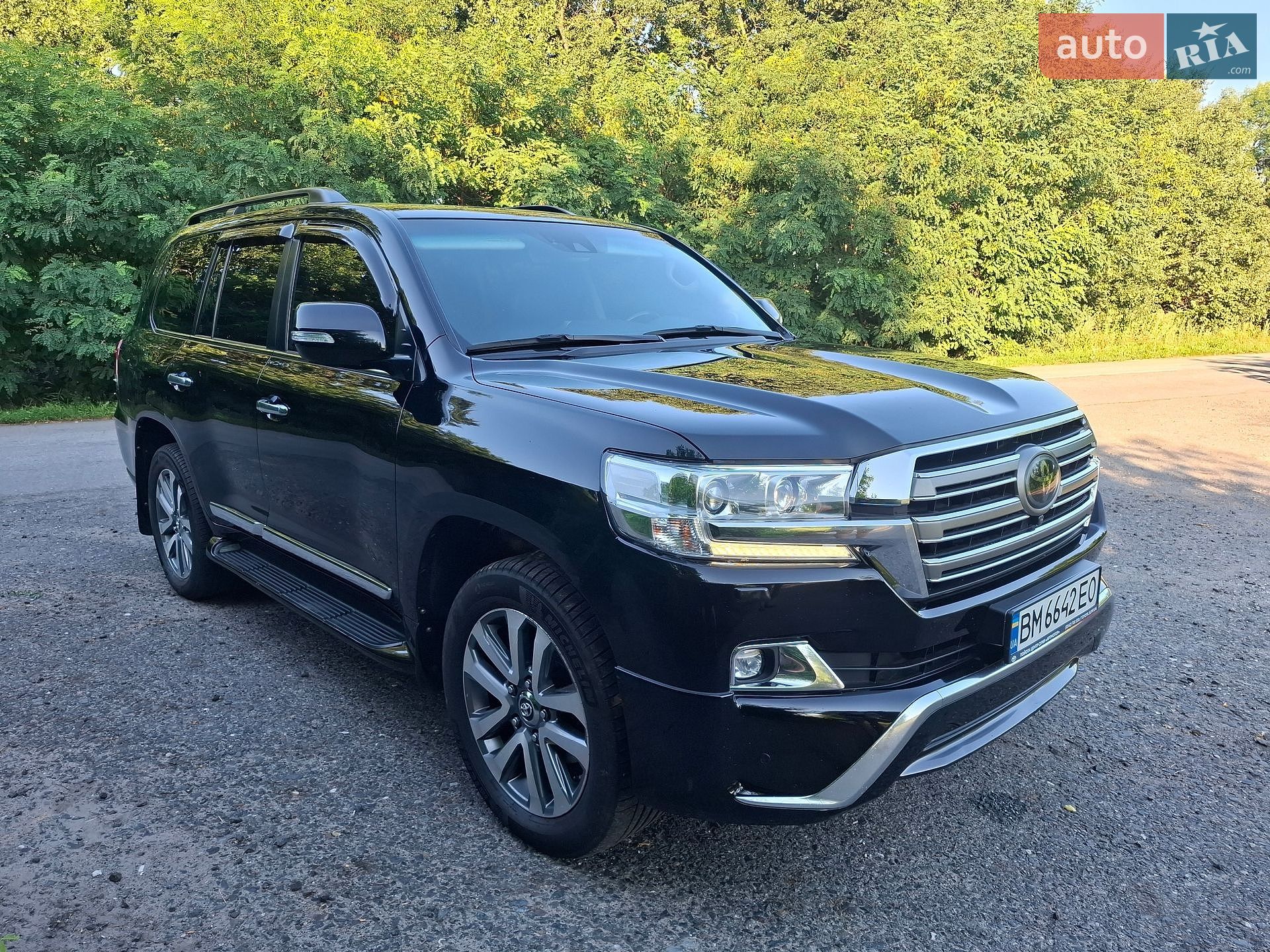 Toyota Land Cruiser 2018 VIN JTMCV02J404251083 фото оголошення 3 з 31