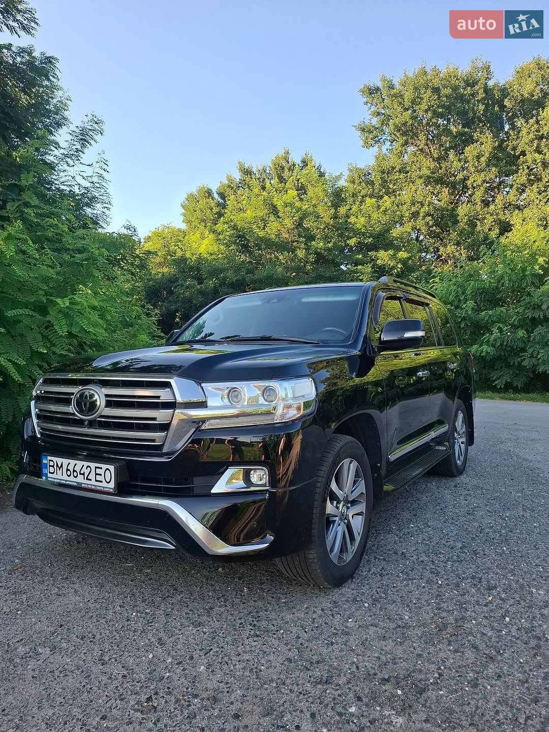 Toyota Land Cruiser 2018 VIN JTMCV02J404251083 фото оголошення 8 з 31