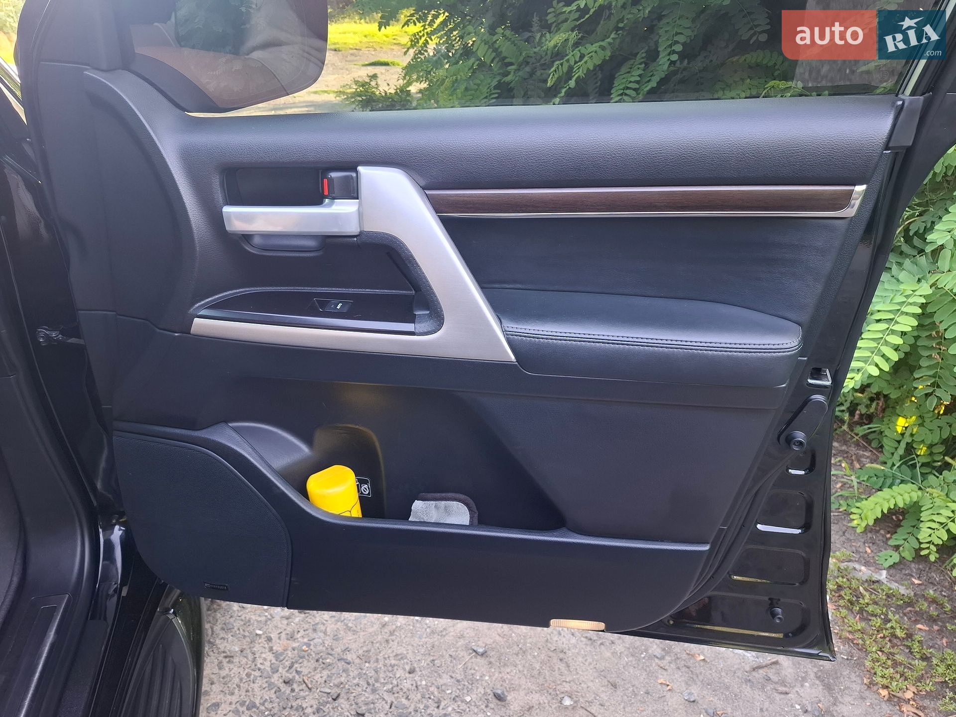 Toyota Land Cruiser 2018 VIN JTMCV02J404251083 фото оголошення 14 з 31
