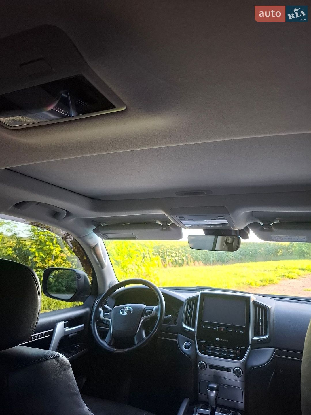 Toyota Land Cruiser 2018 VIN JTMCV02J404251083 фото оголошення 19 з 31