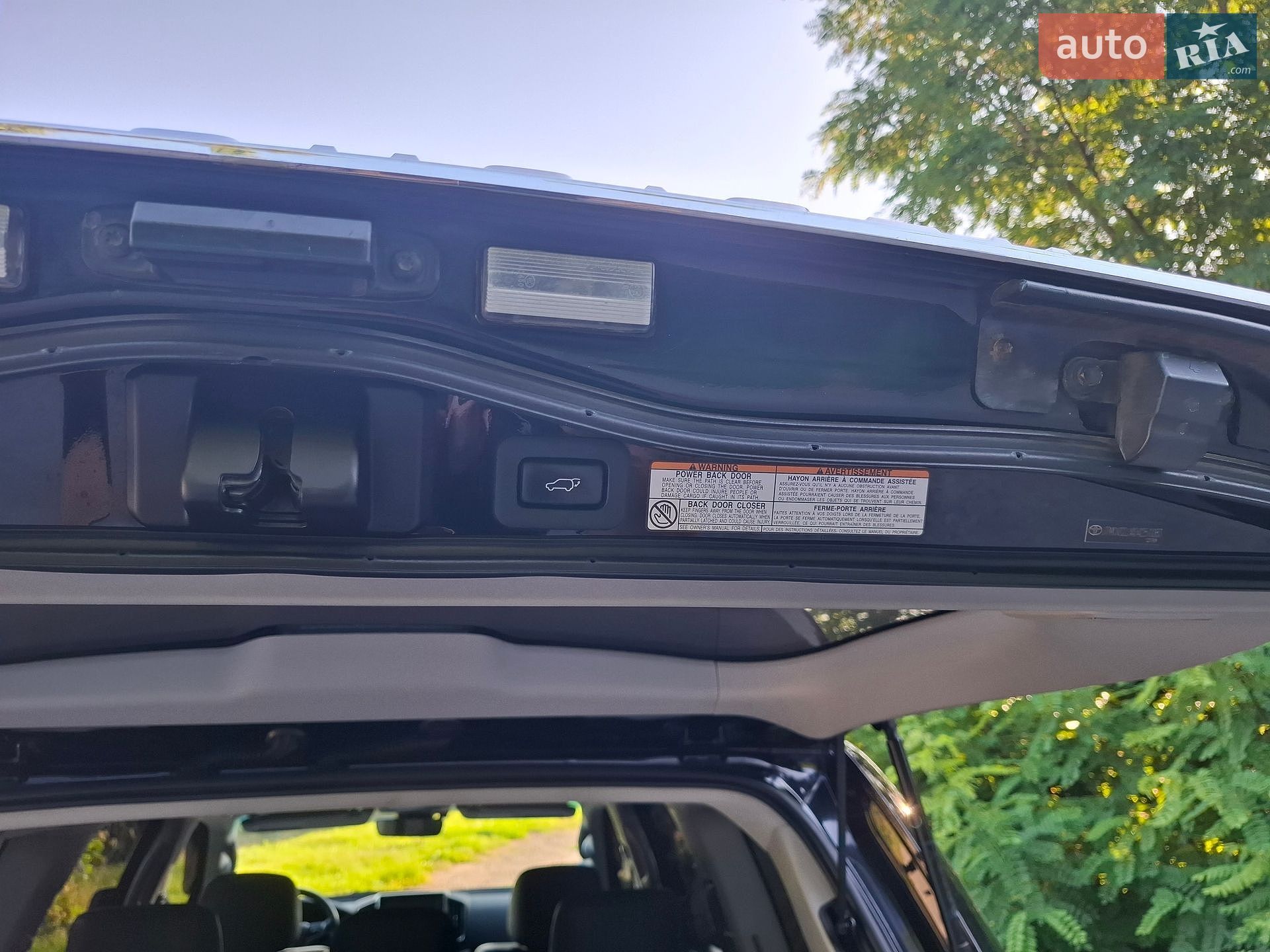 Toyota Land Cruiser 2018 VIN JTMCV02J404251083 фото оголошення 22 з 31