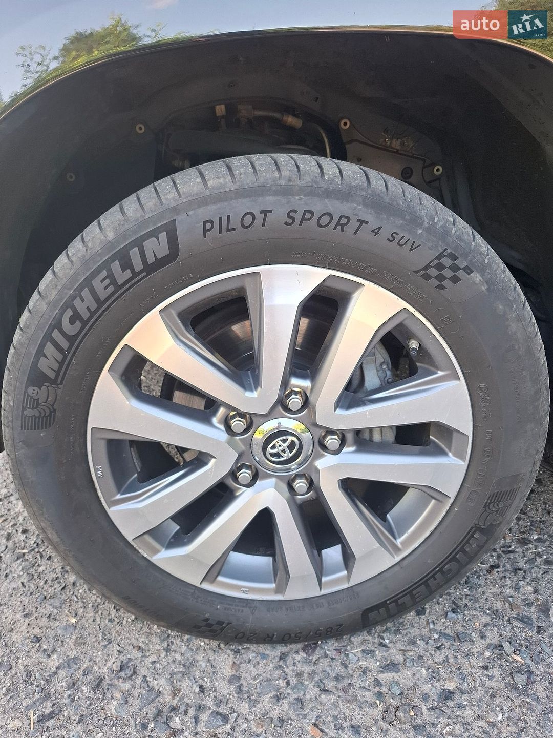 Toyota Land Cruiser 2018 VIN JTMCV02J404251083 фото оголошення 30 з 31