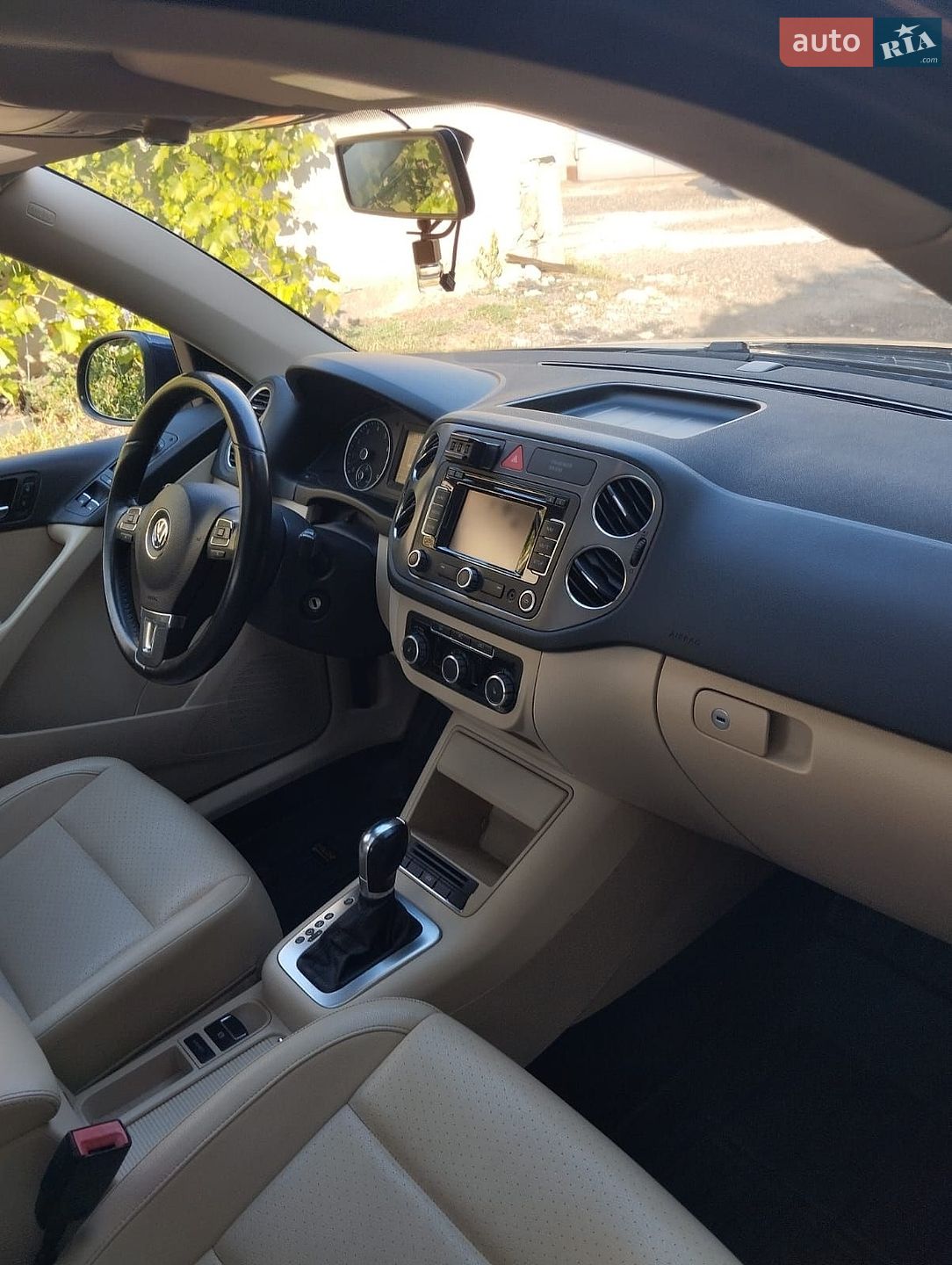 Volkswagen Tiguan 2010 VIN WVGAV7AX6BW513694 фото оголошення 6 з 16