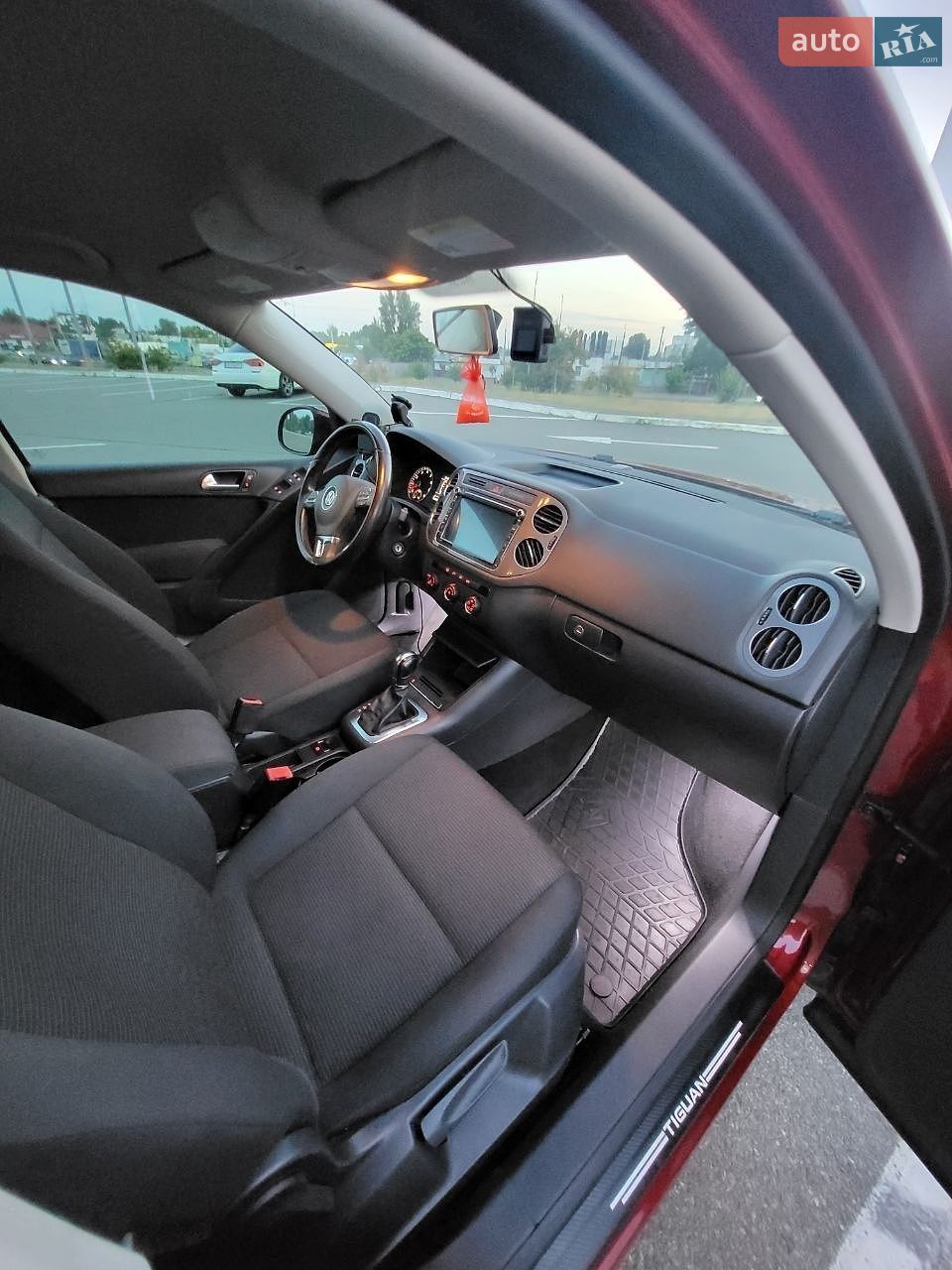 Volkswagen Tiguan 2012 VIN WVGBV3AX9DW065192 фото оголошення 11 з 24