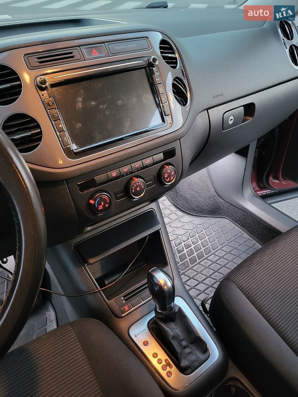 Volkswagen Tiguan 2012 VIN WVGBV3AX9DW065192 фото оголошення 17 з 24