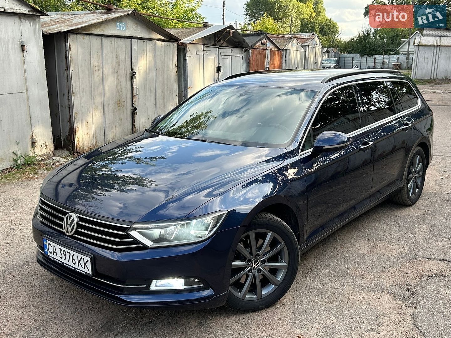 Volkswagen Passat 2015 VIN WVWZZZ3CZFE407724 фото оголошення 2 з 38